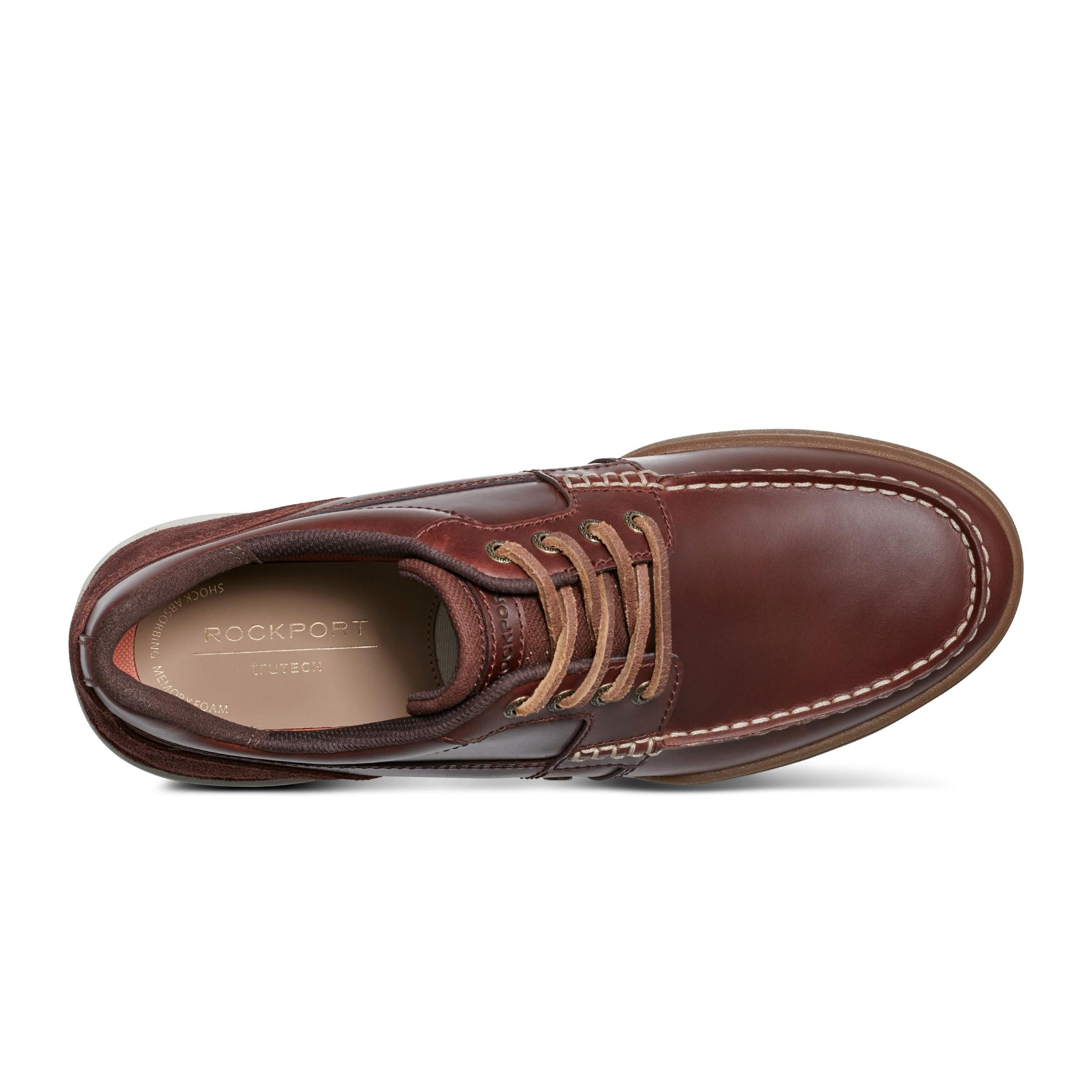 Men's Wentworth Round Toe Casual Flat Boat Shoe Product Image