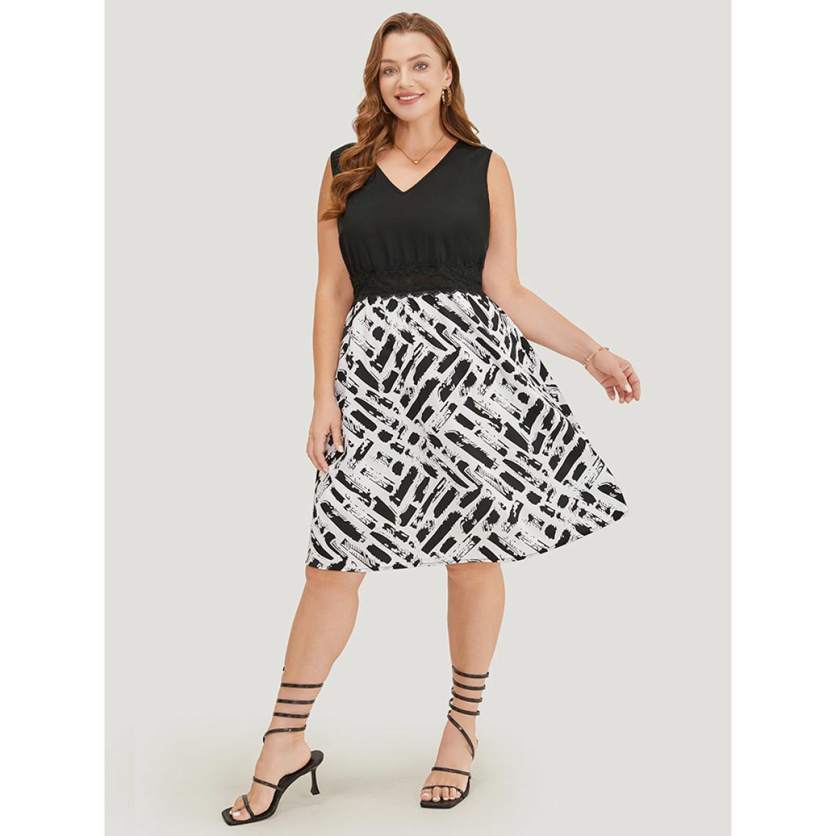 Plus Size Graphic Patchwork Pocket Contrast Lace Tank Dress Black Women Elegant Gathered V-neck Sleeveless Curvy Knee Dress BloomChic 18-20/2X Product Image