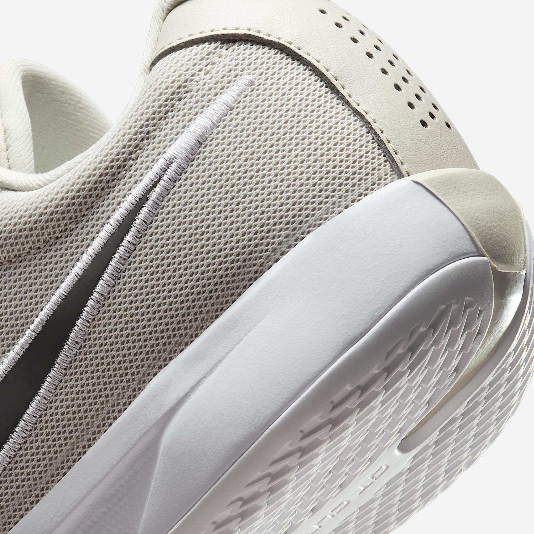 Nike Mens G.T. Cut Academy Basketball Shoes | FB2599-014 Product Image