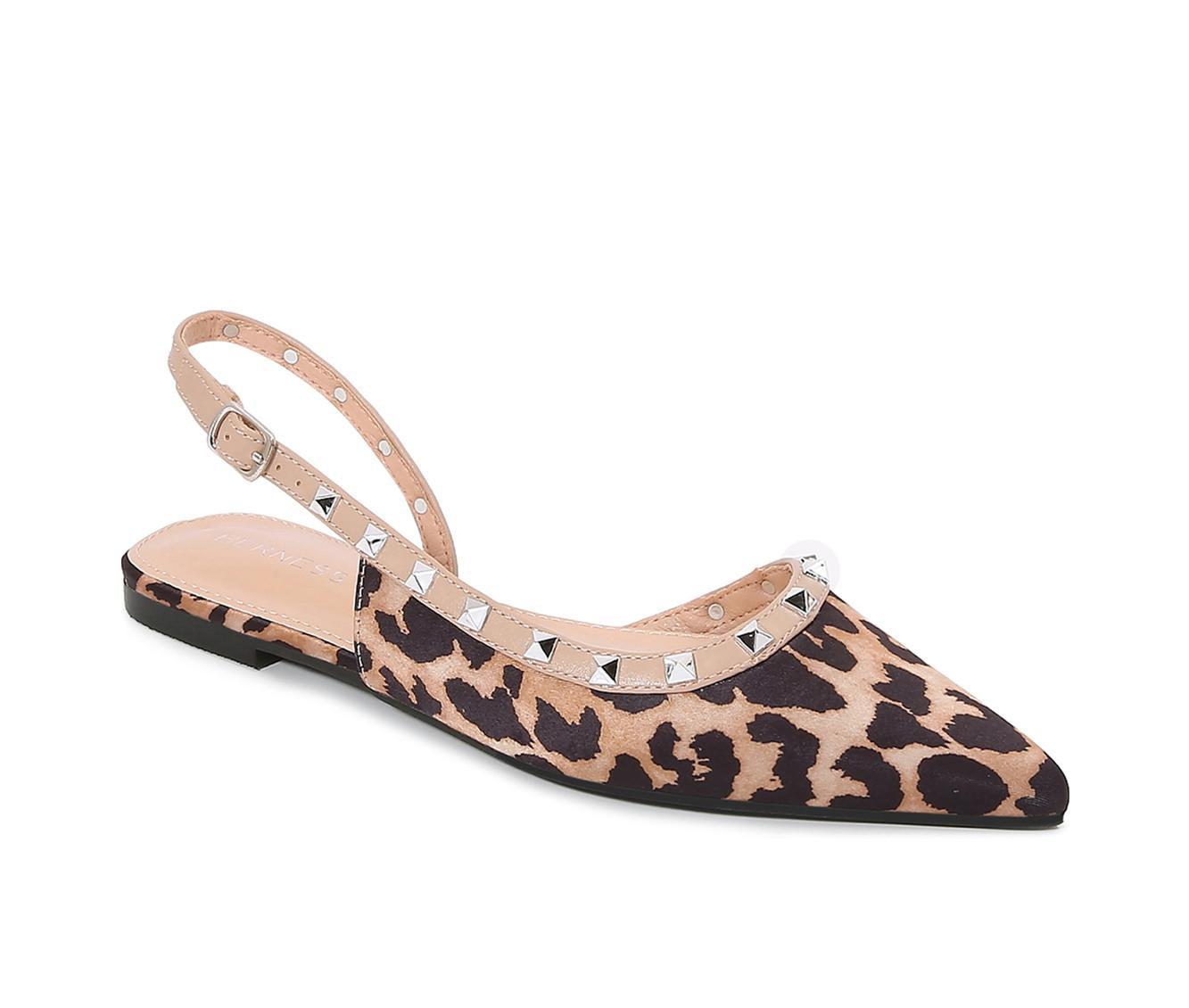Women's Berness Odina Flats Product Image