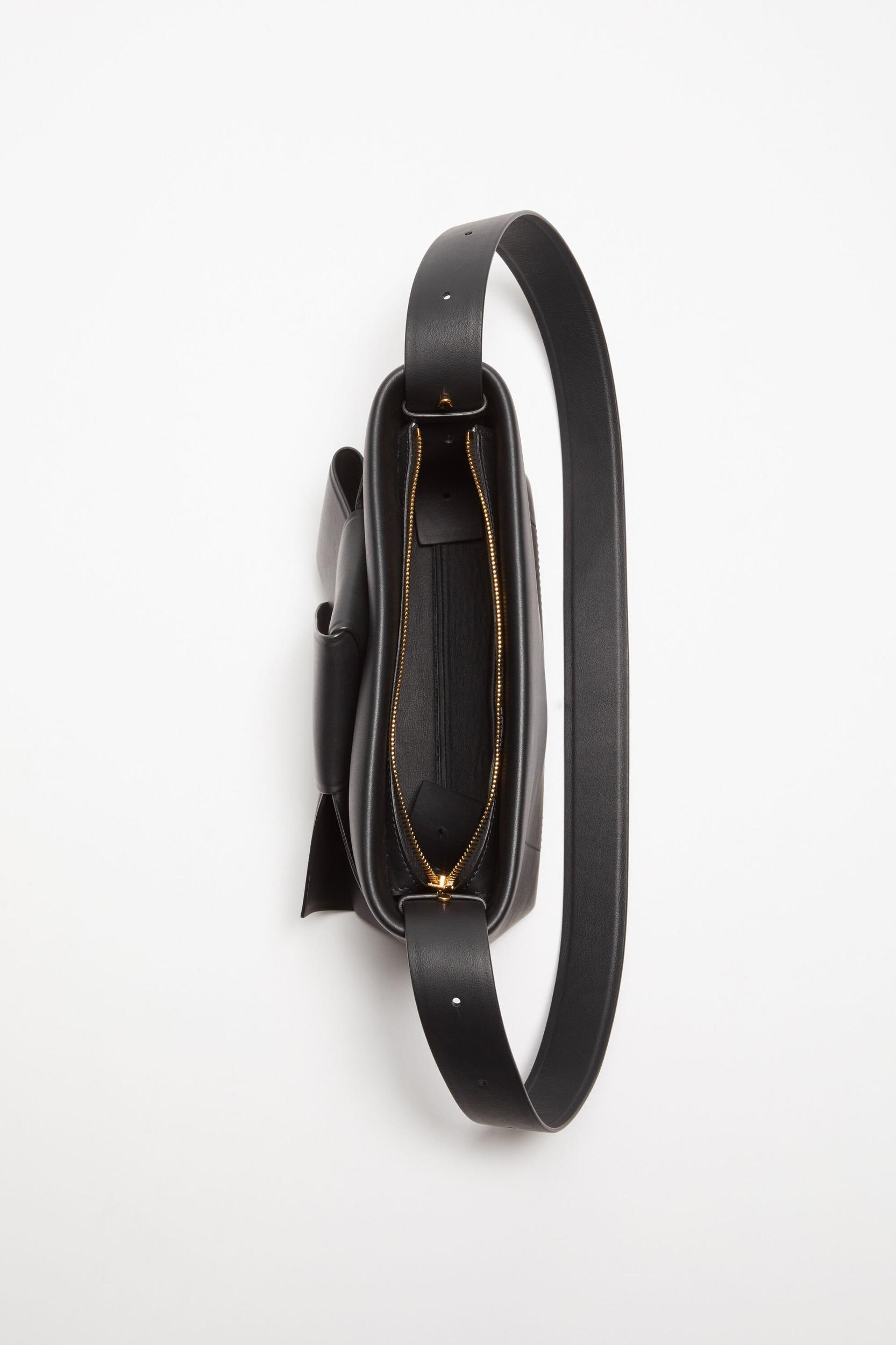 Musubi shoulder bag Product Image