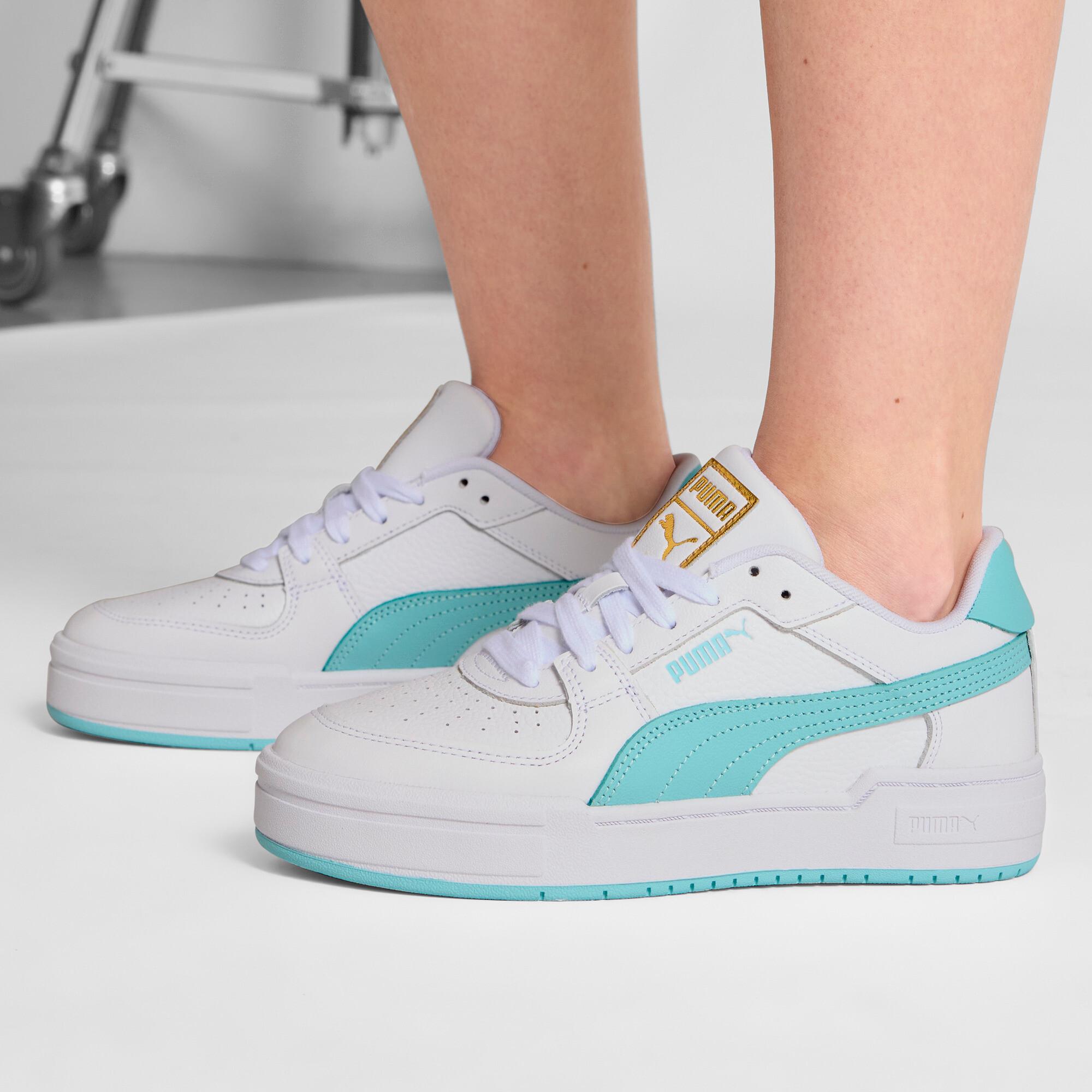 CA Pro Classic II Sneakers Women Product Image