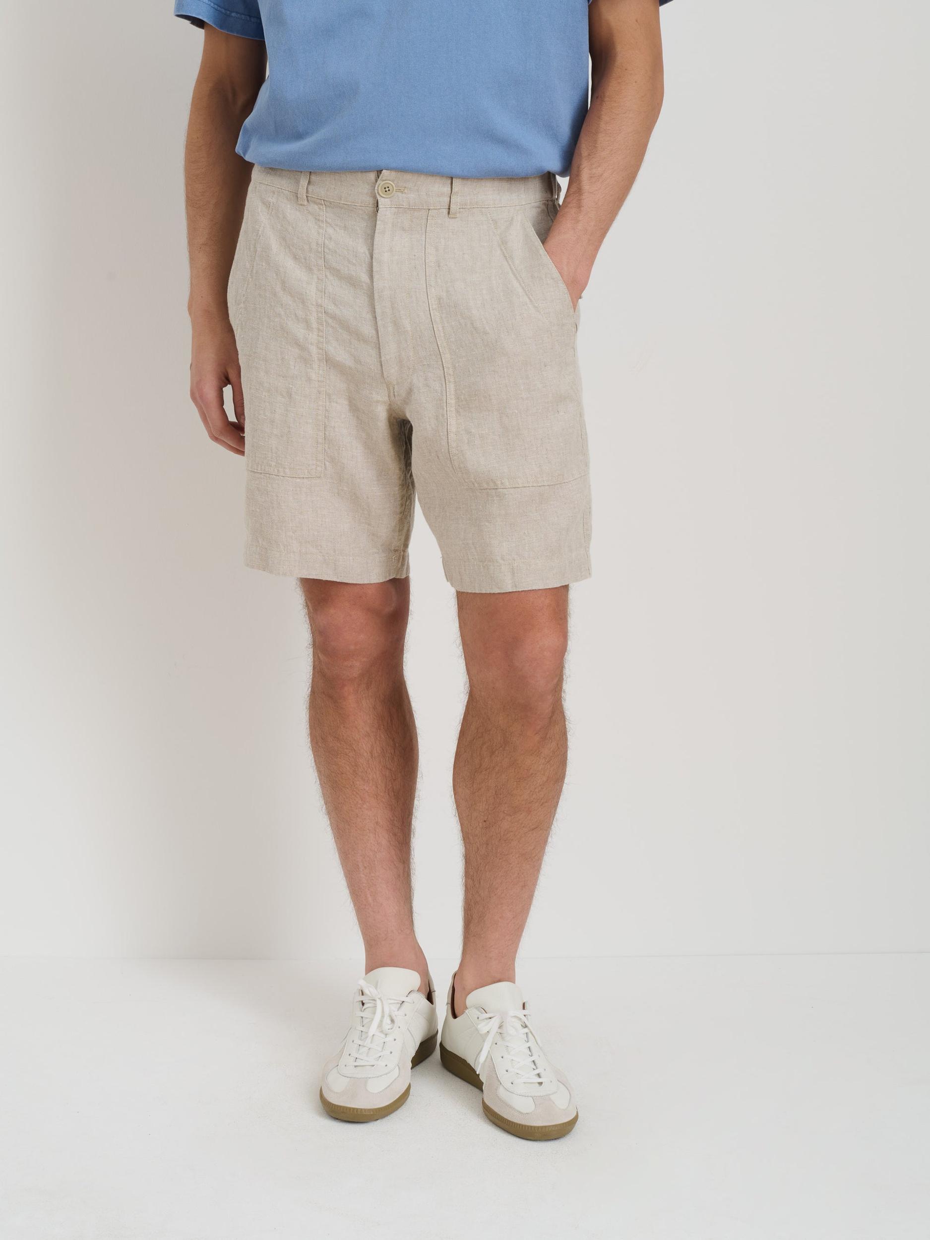 Pull On Field Short In Flax Linen Product Image