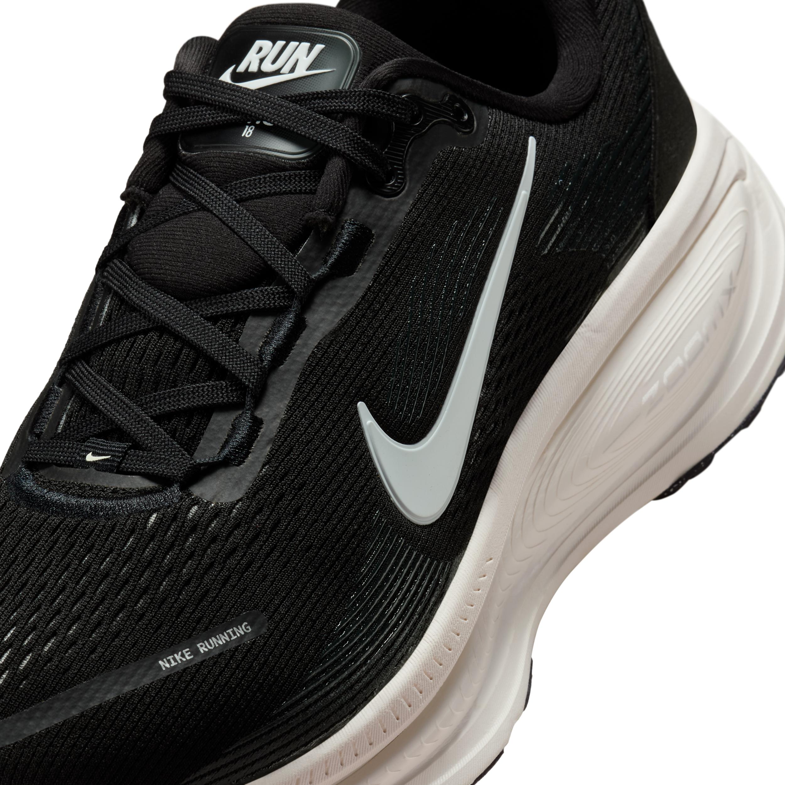 Nike Women's Vomero 18 Road Running Shoes (Extra Wide) Product Image
