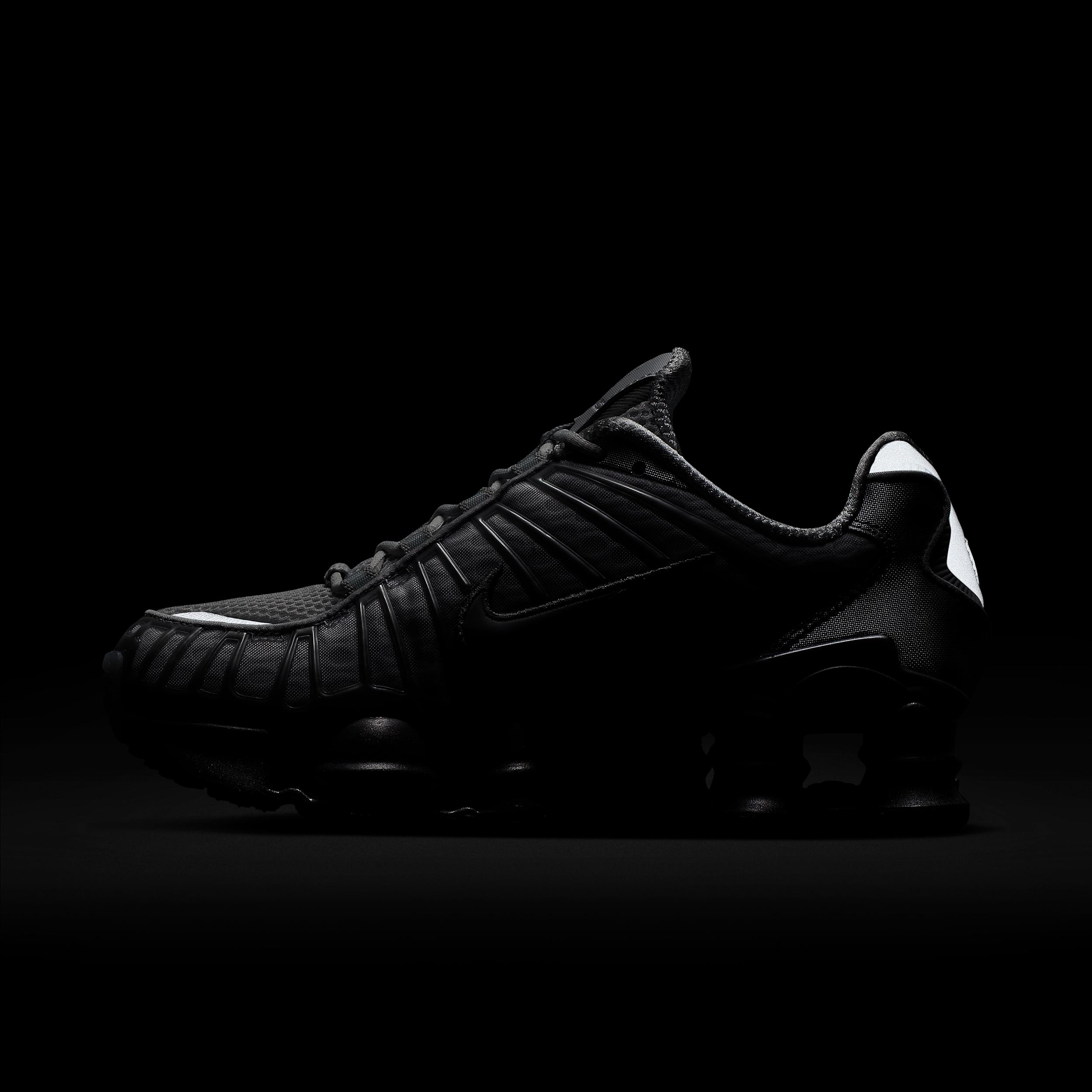 Nike Womens Shox TL Shoes | AR3566-003 Product Image