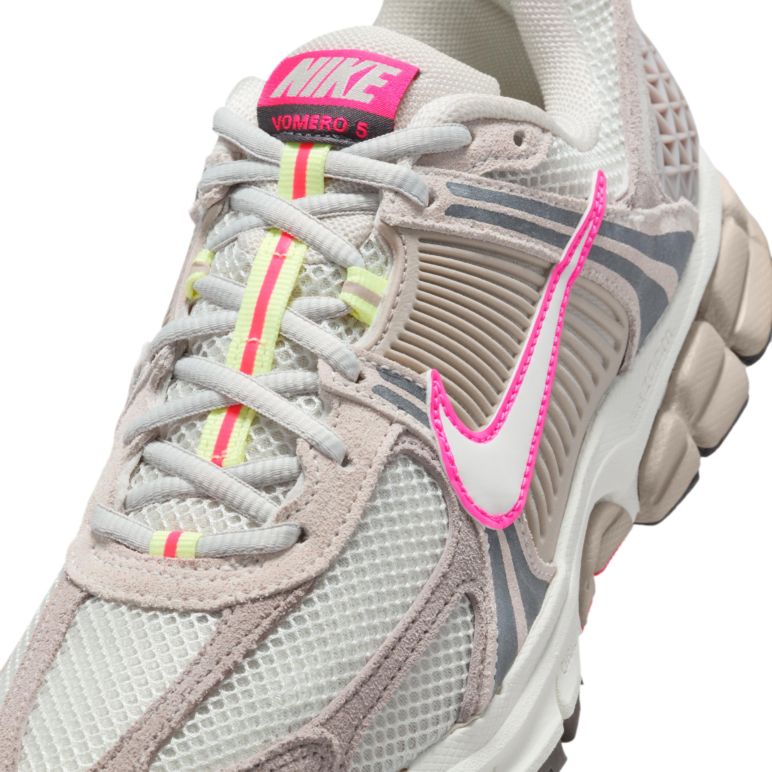 Nike Women's Zoom Vomero 5 Shoes Product Image