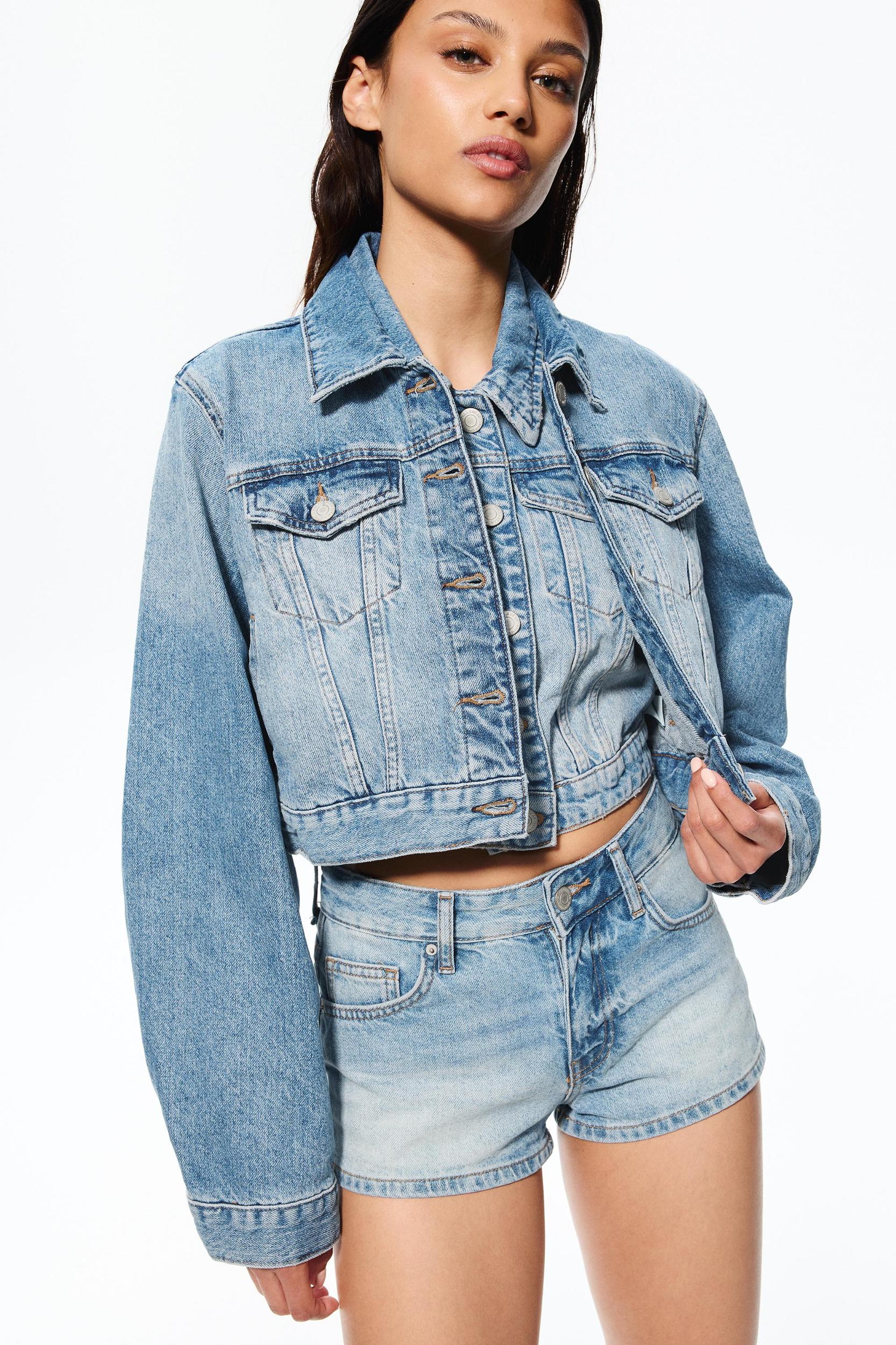 Short denim jacket Product Image