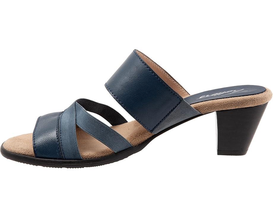 Women's Trotters Maxine Product Image