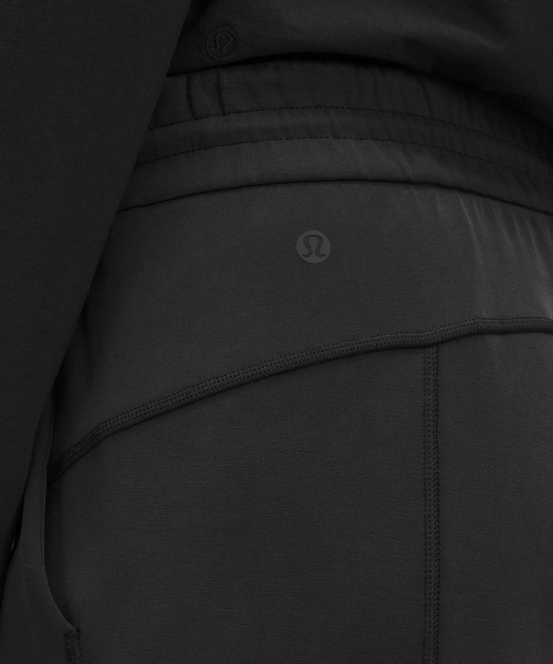 Softstreme High-Rise Straight-Leg Cropped Pant Product Image