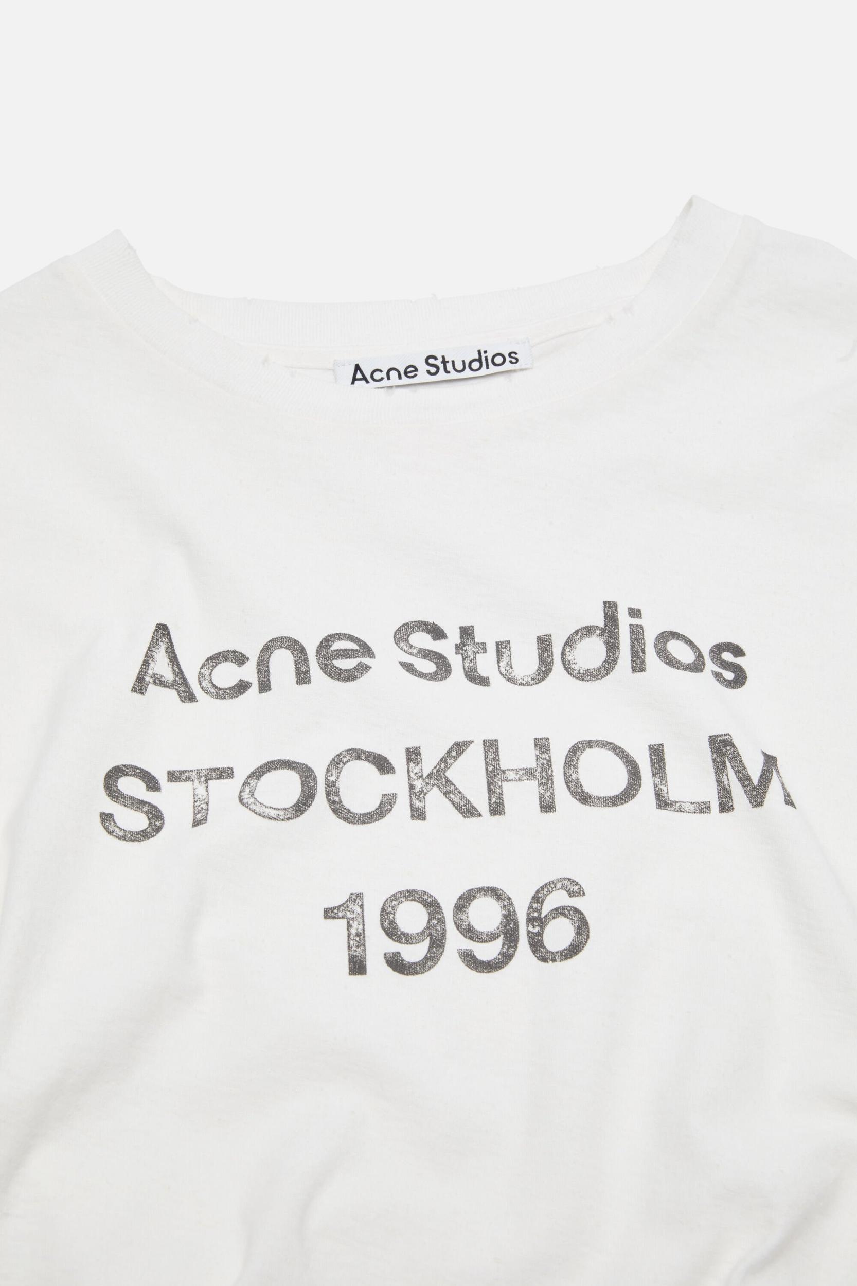 Logo T-shirt Product Image