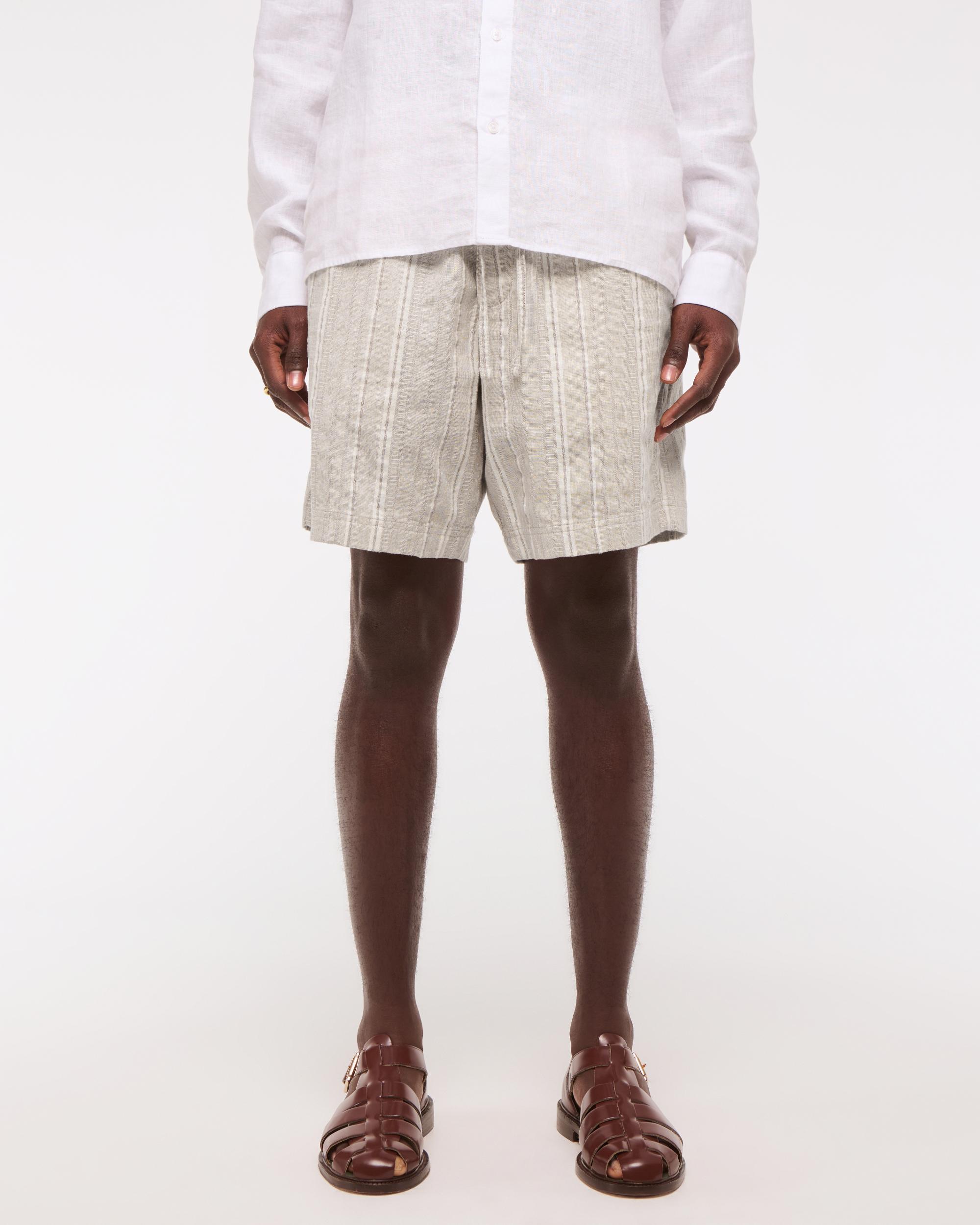 Relaxed Linen-Blend Pull-On Short Product Image
