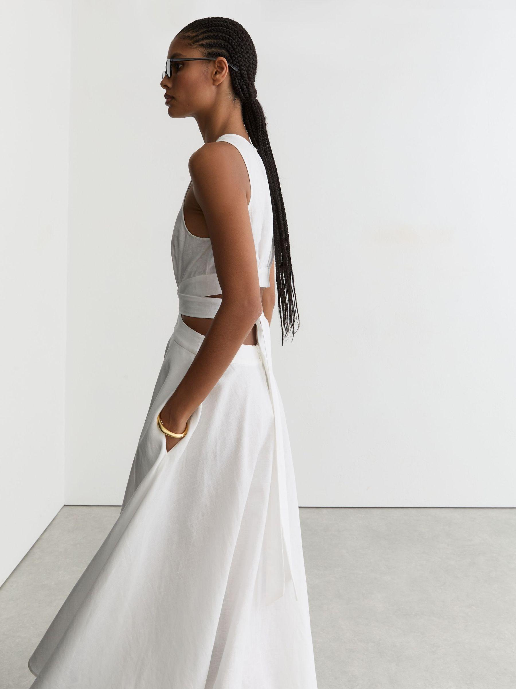 Petite Polka-Dot Wide-Leg Suit Trousers in White/Navy Product Image