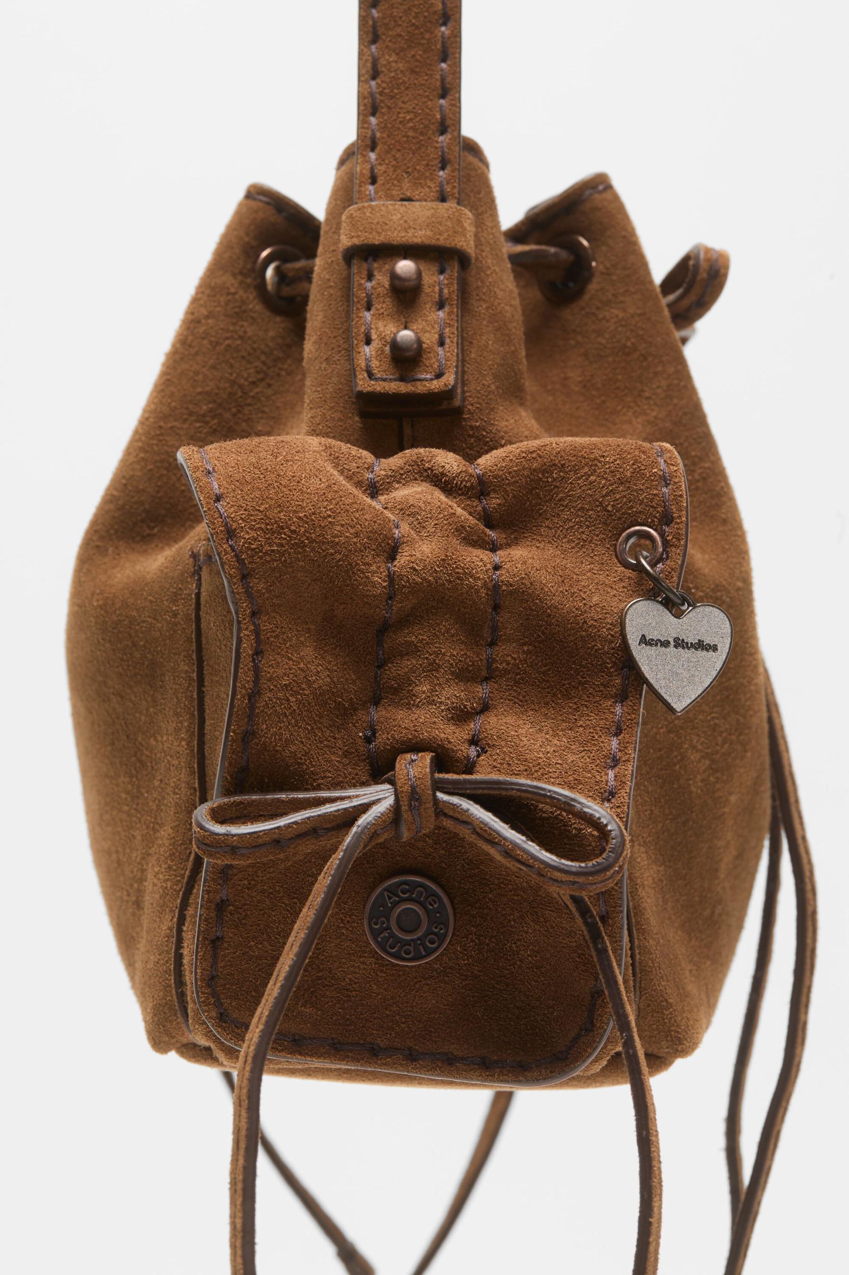 Multipocket mini bucket bag Product Image