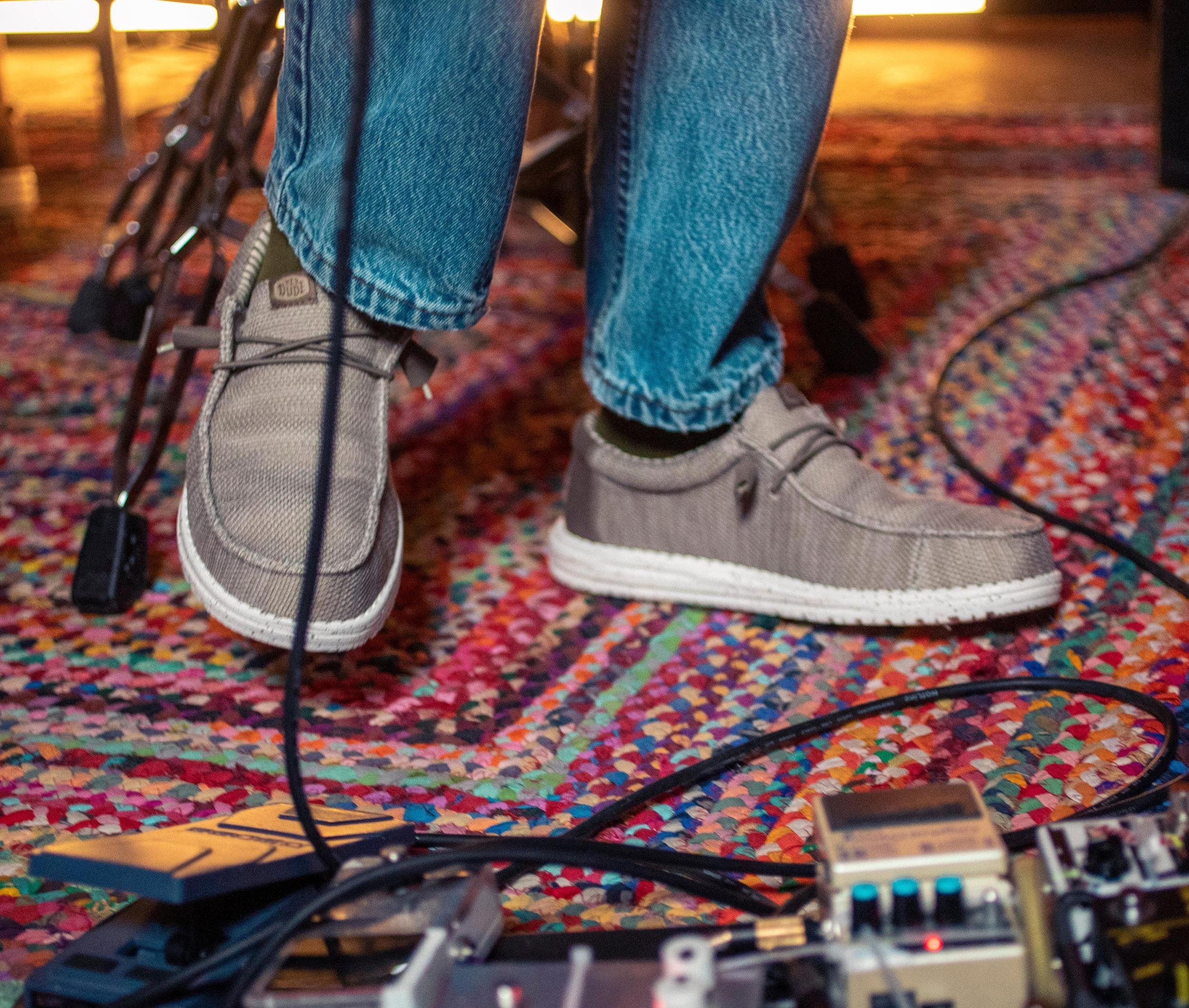 Men's HEYDUDE Wally Stretch Sox Casual Shoes Product Image