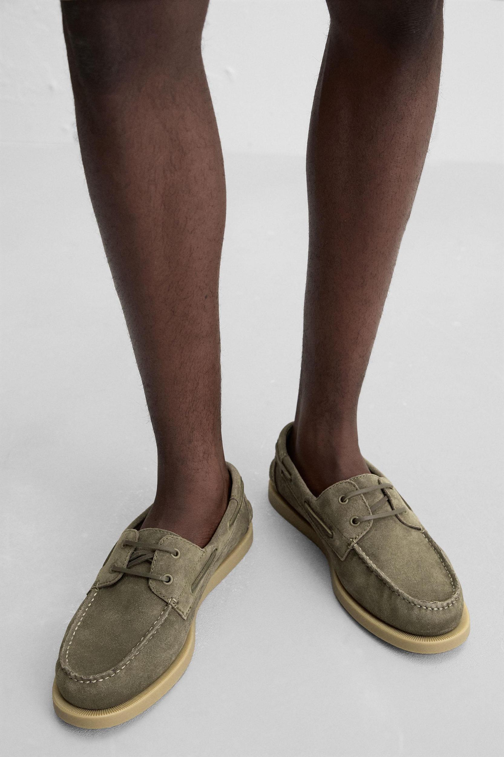 LEATHER BOAT SHOES Product Image