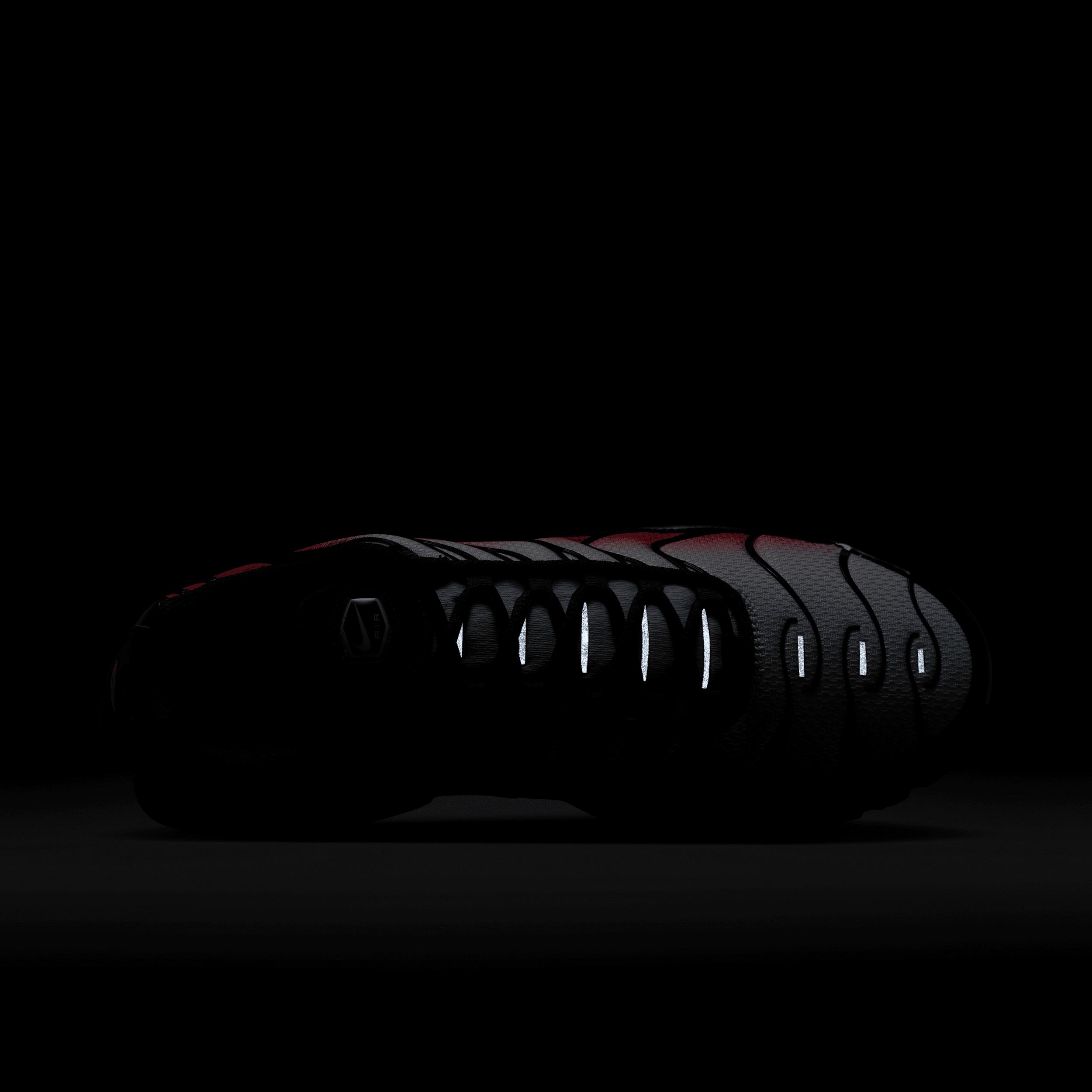 Nike Men's Air Max Plus Shoes Product Image