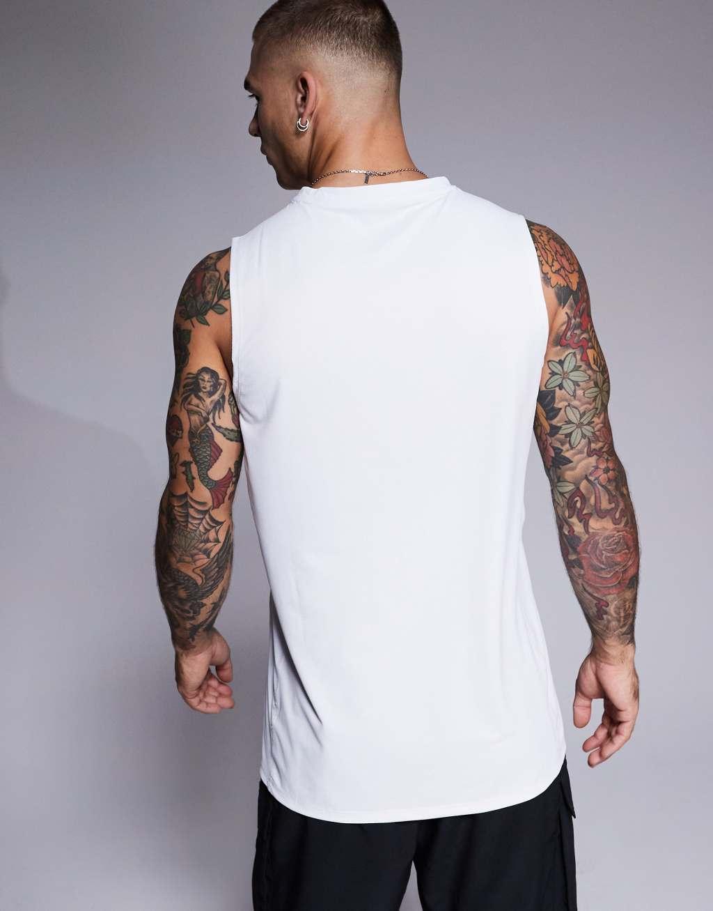 4505 Icon training quick dry sleeveless tank top in white  Product Image