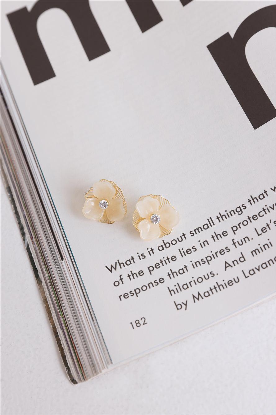 18k Gold Plated Delicate Petals Earrings Gold Product Image