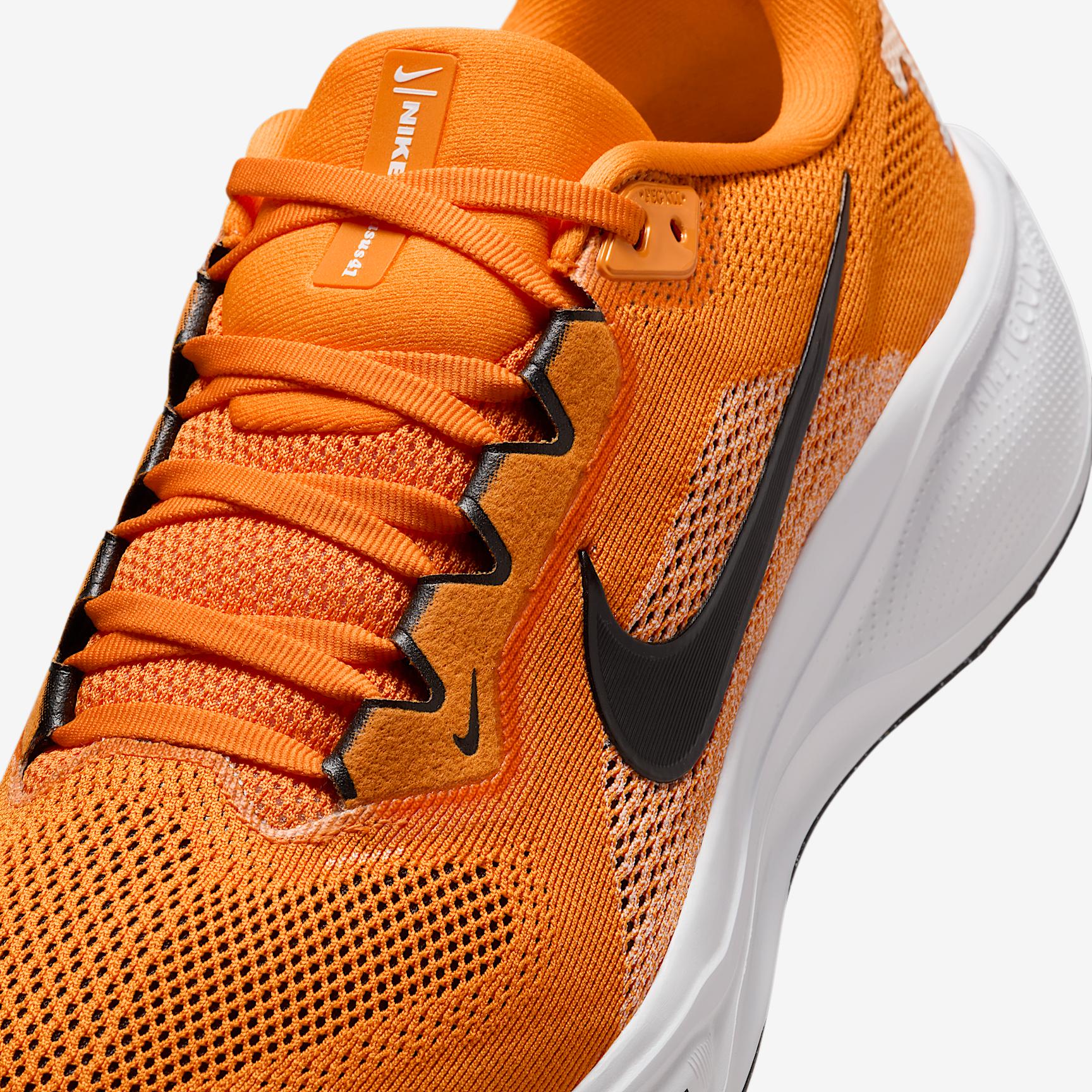Tennessee Pegasus 41 Men's Nike College Road Running Shoes Product Image