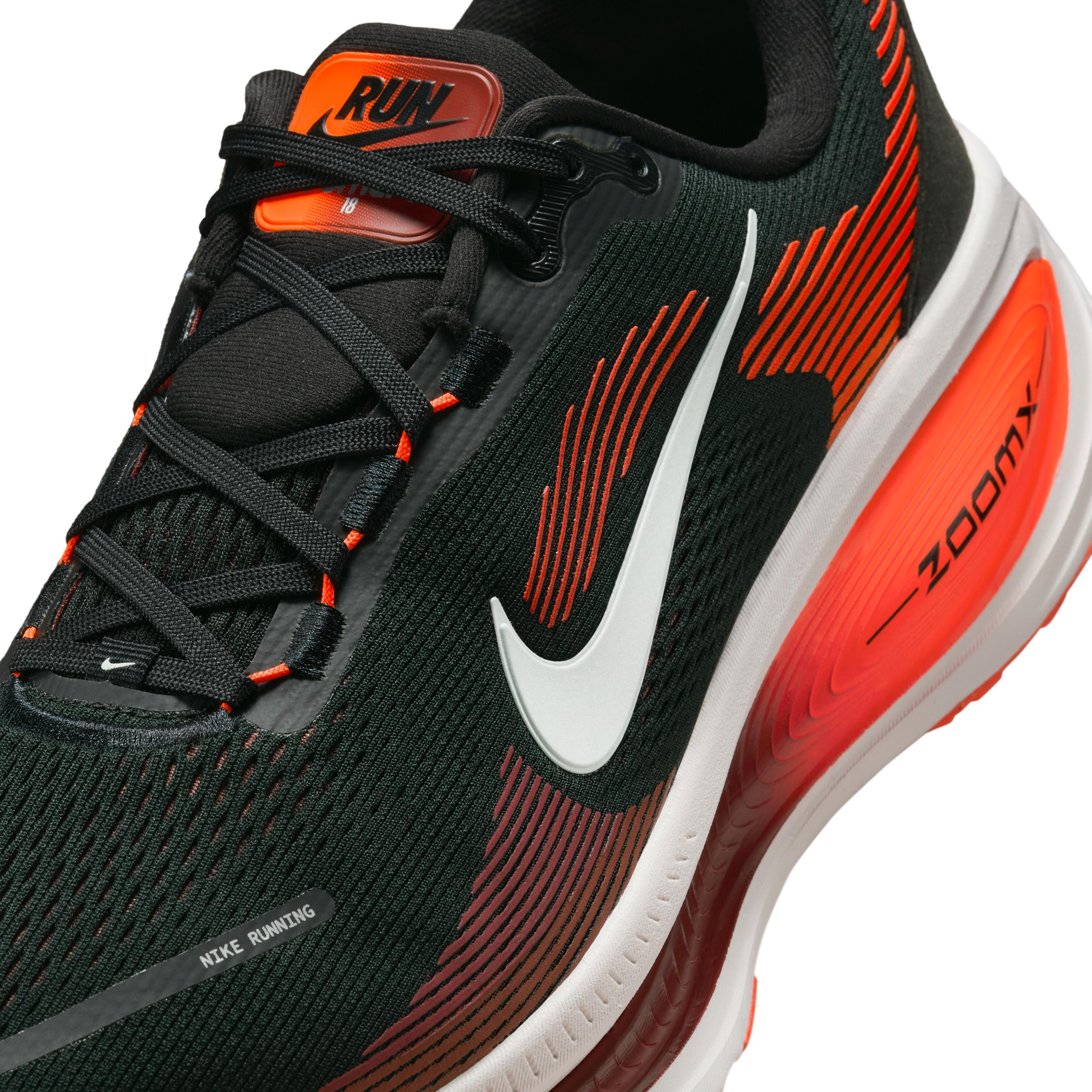 Nike Men's Vomero 18 Road Running Shoes (Extra Wide) Product Image