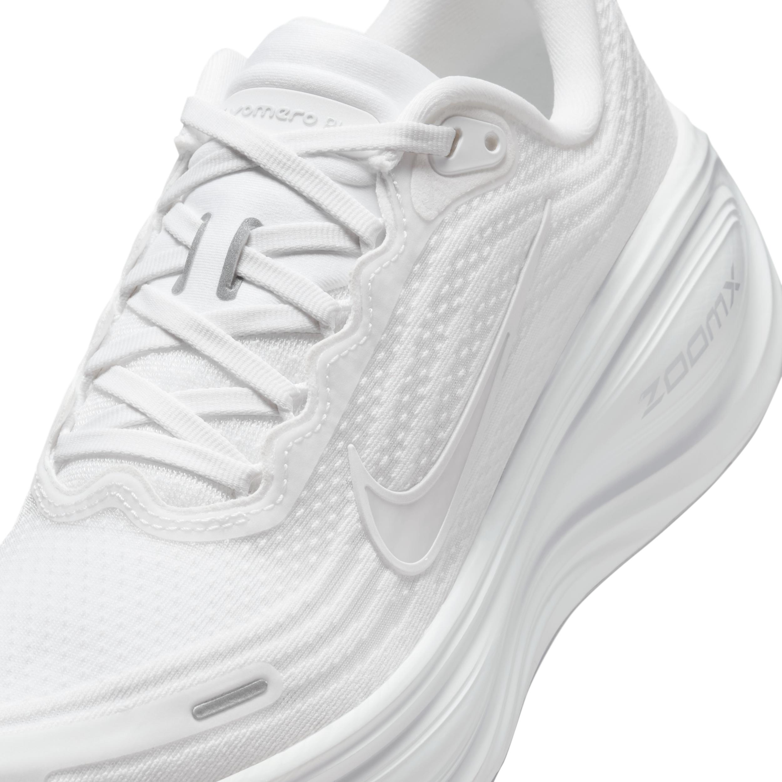 Nike Womens Vomero Plus Road Running Shoes | HV8154-102 Product Image