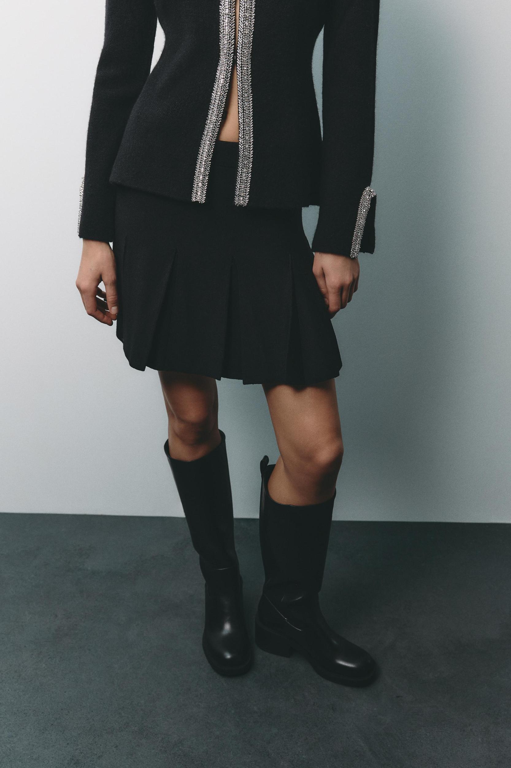 WIDE HEELED BOOTS Product Image