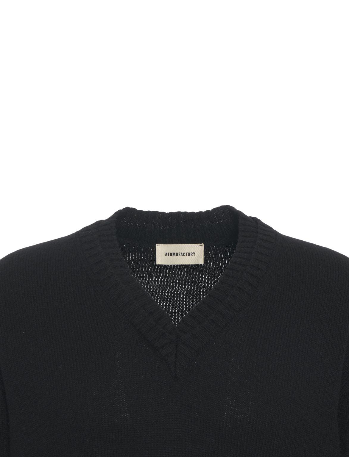 Sweater with V-neck Product Image