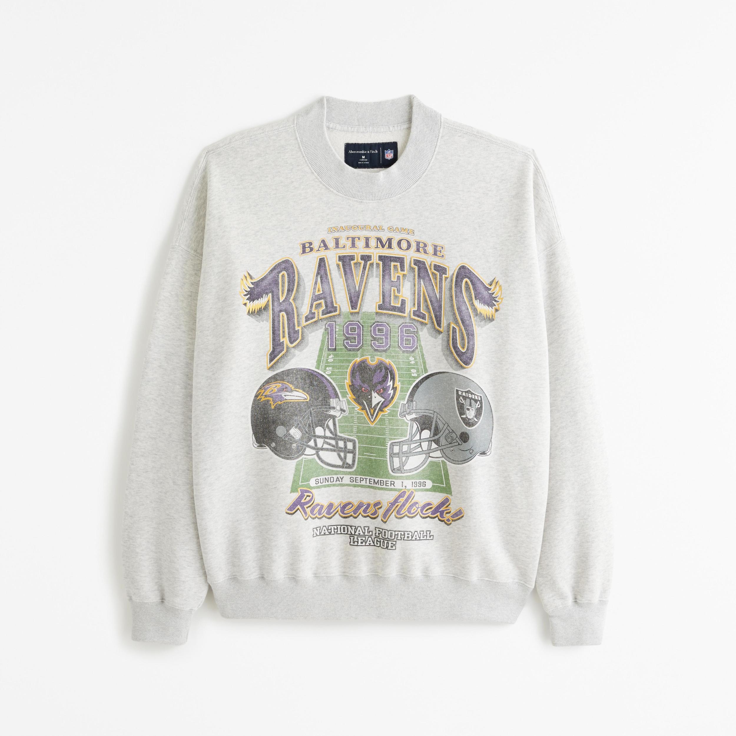 New England Patriots Graphic Crew Sweatshirt Product Image