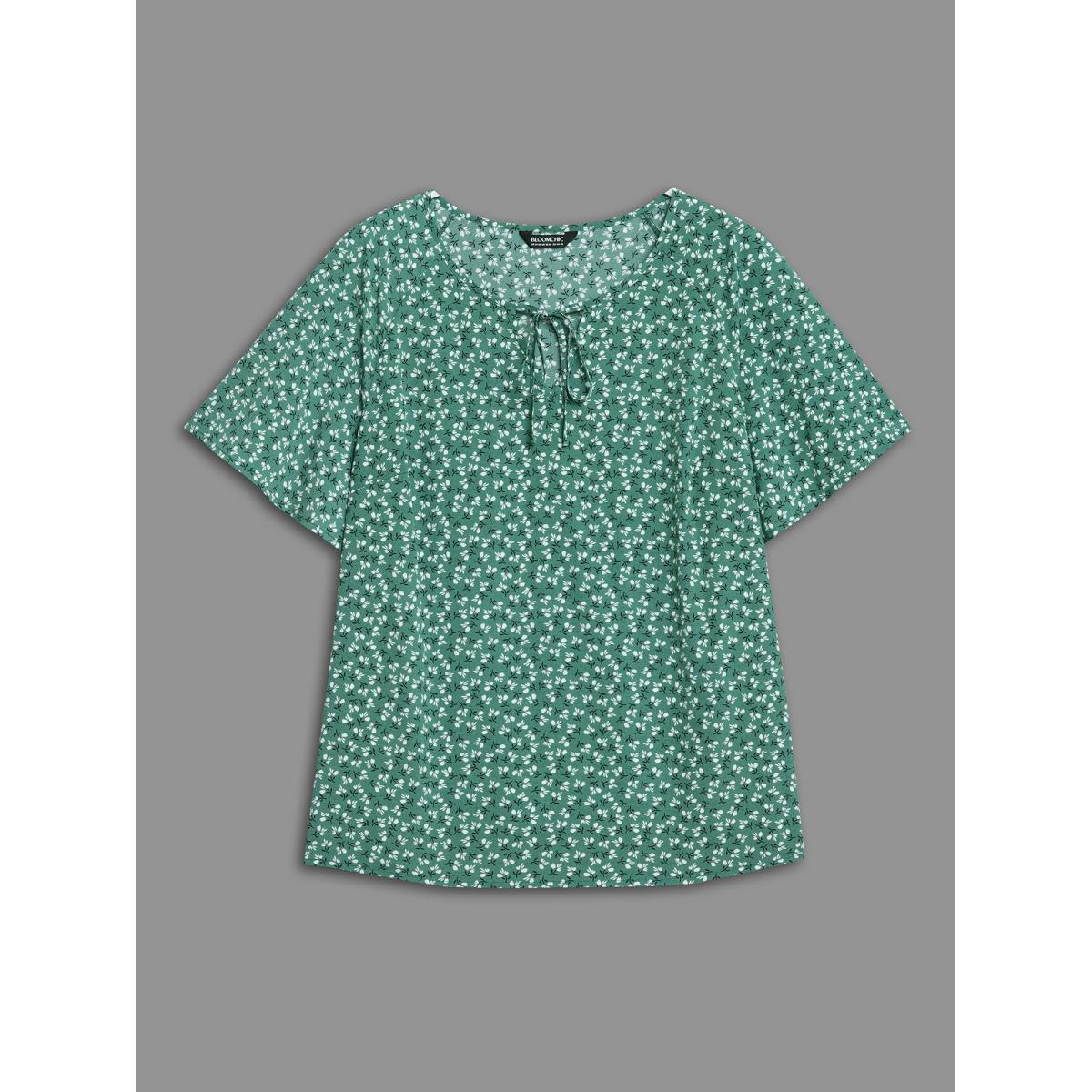 Plus Size Emerald Ditsy Floral Print Half Sleeve Shirt Women Timeless Short sleeve Ribbon-tied collar Elegant Blouses BloomChic 18-20/2X Product Image