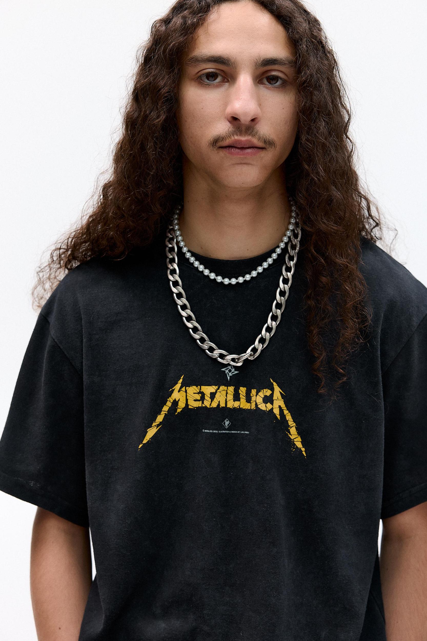 Black Metallica T-shirt Product Image