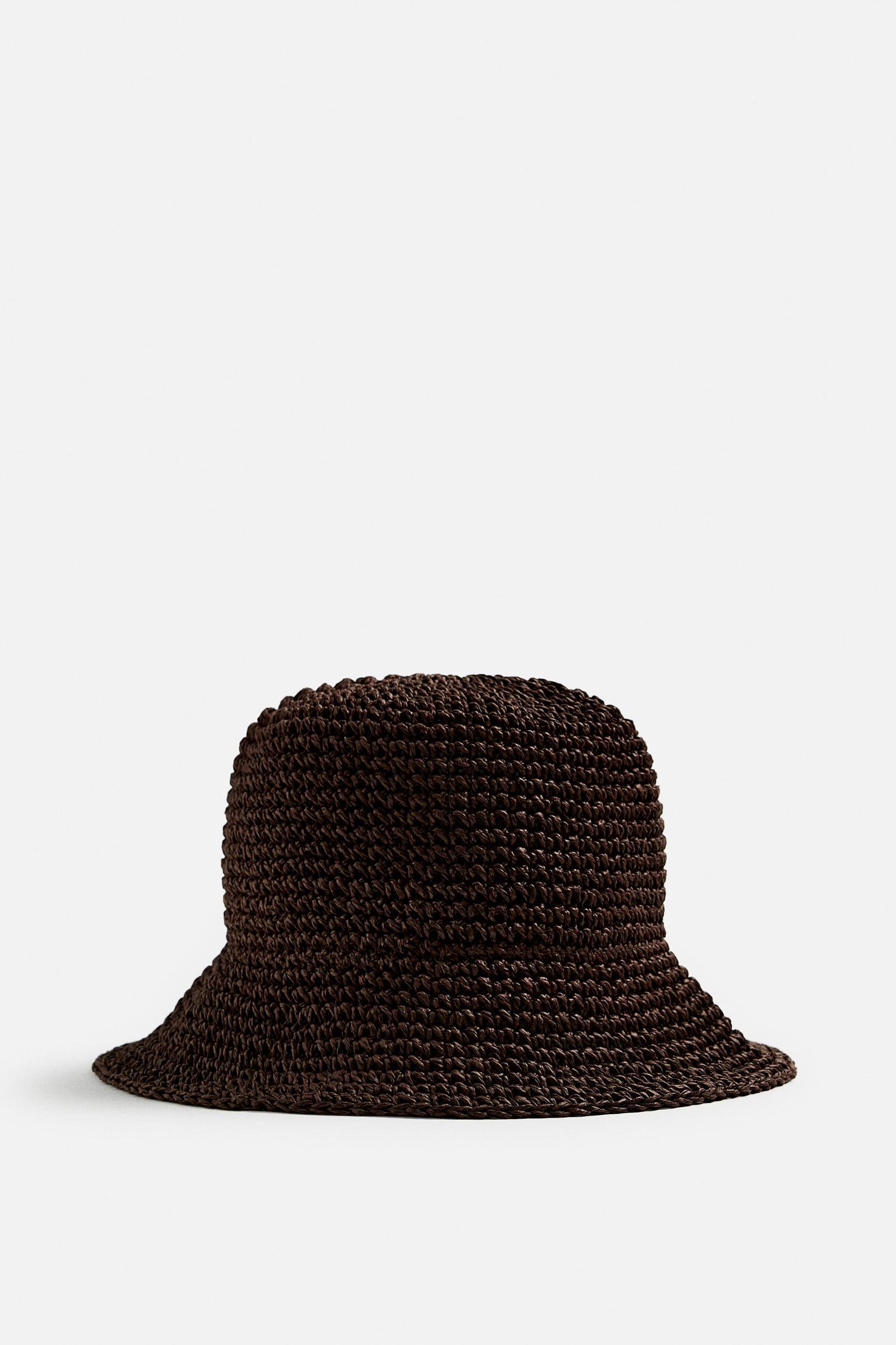 CROCHET BUCKET HAT Product Image