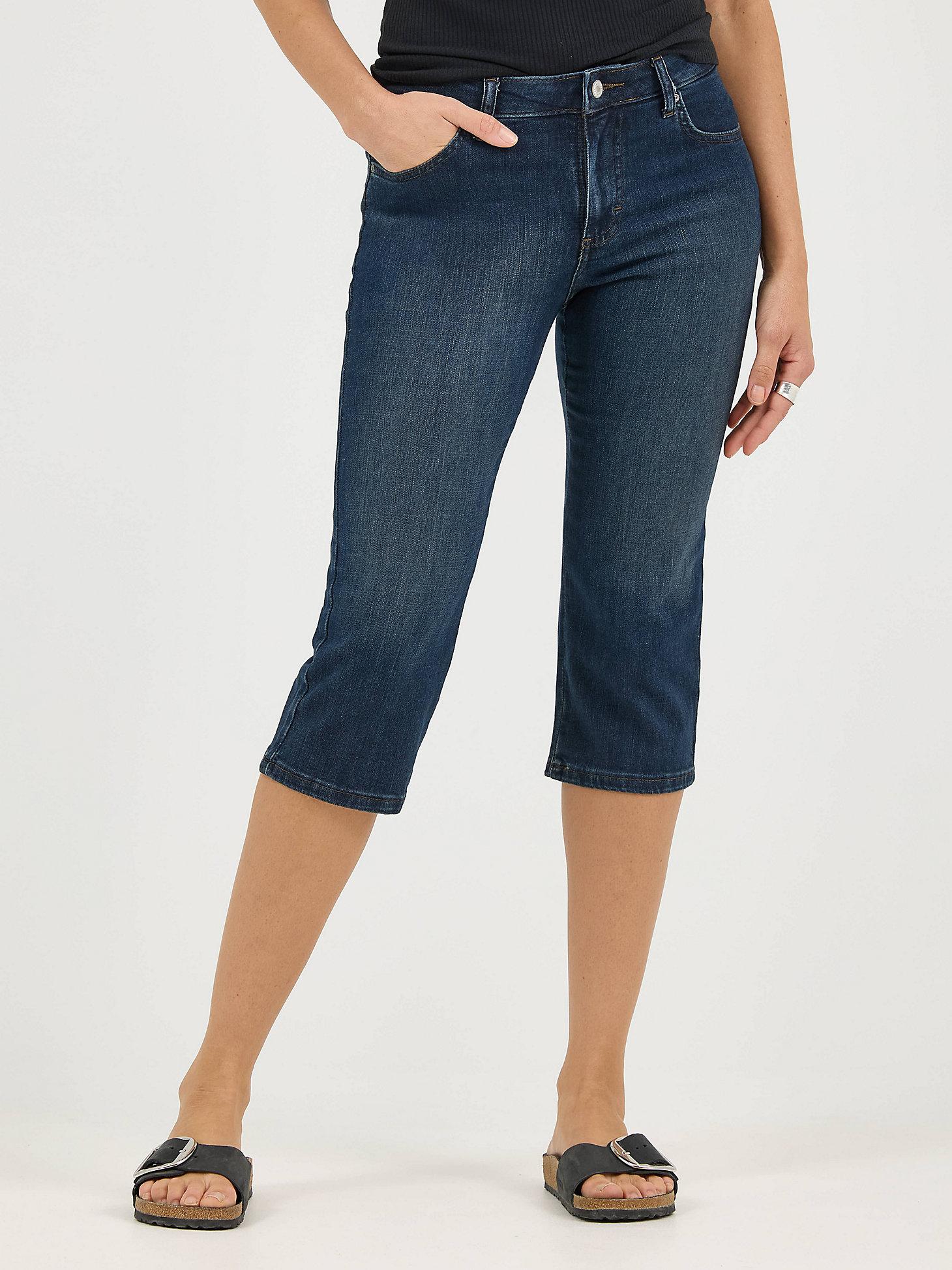 Women's Capris: Relaxed Fit Capri Pants | Denim Pants | Lee® Product Image