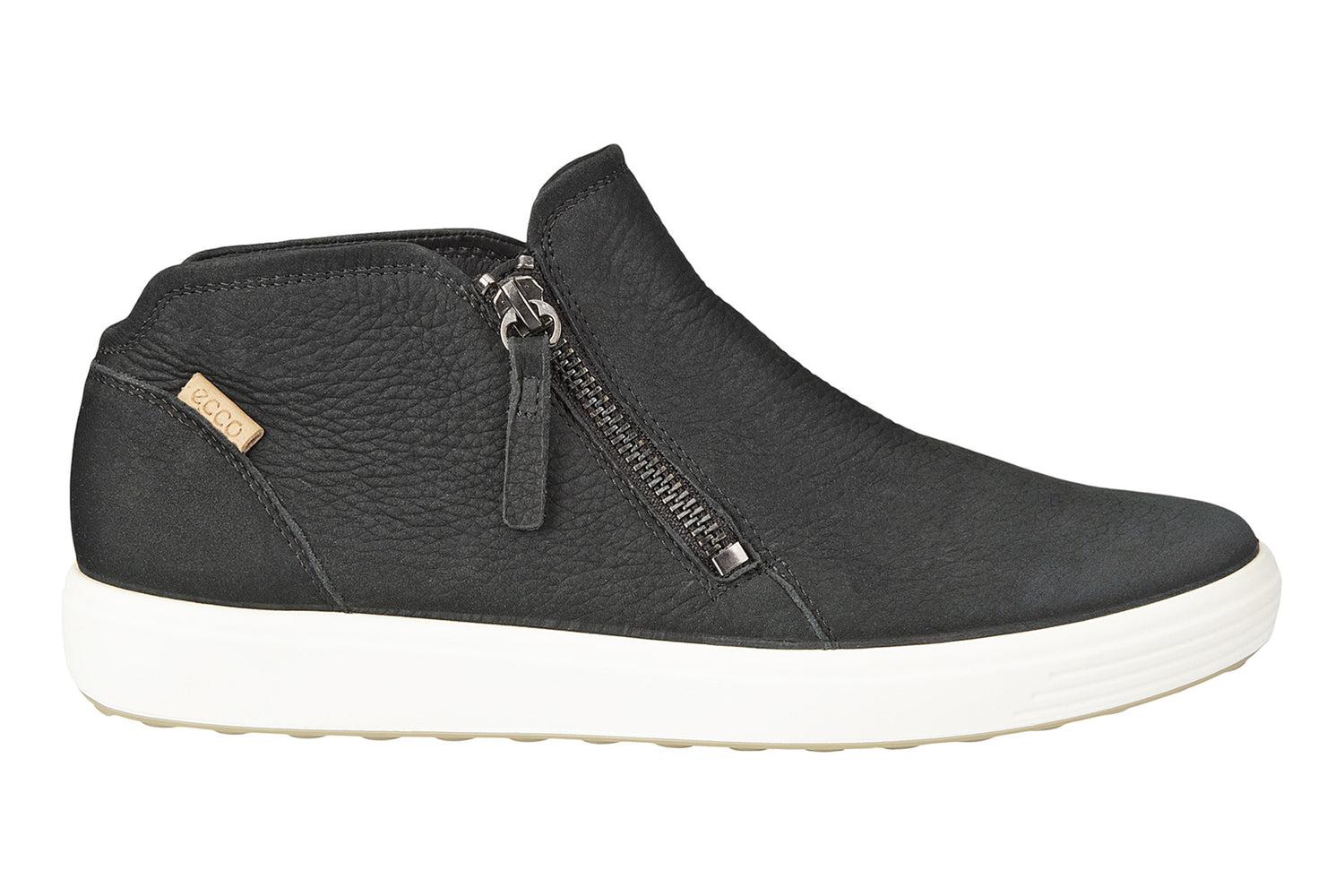 Soft 7 Bootie Female Product Image