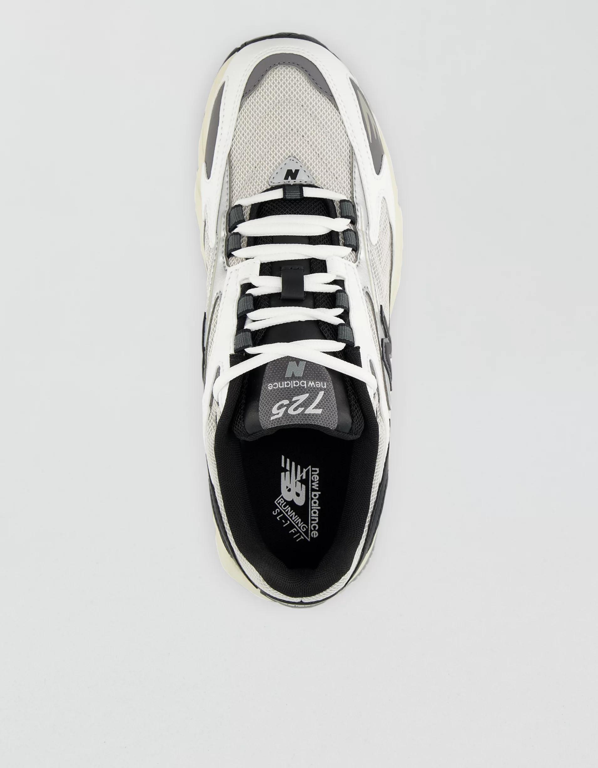 New Balance Men's 725 Sneaker Product Image