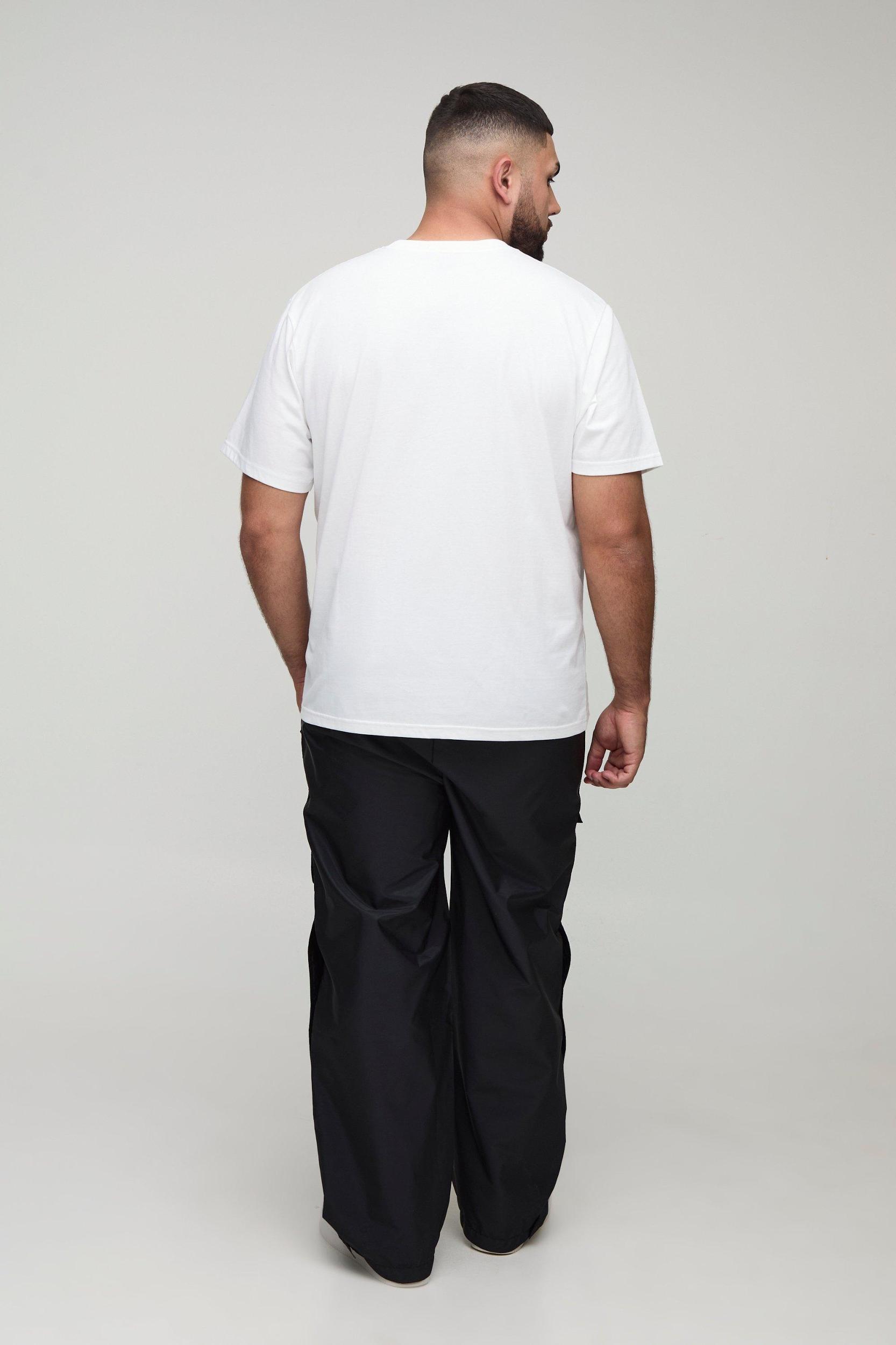 Plus Elasticated Waist Relaxed Cargo Trousers | boohooMAN USA Product Image