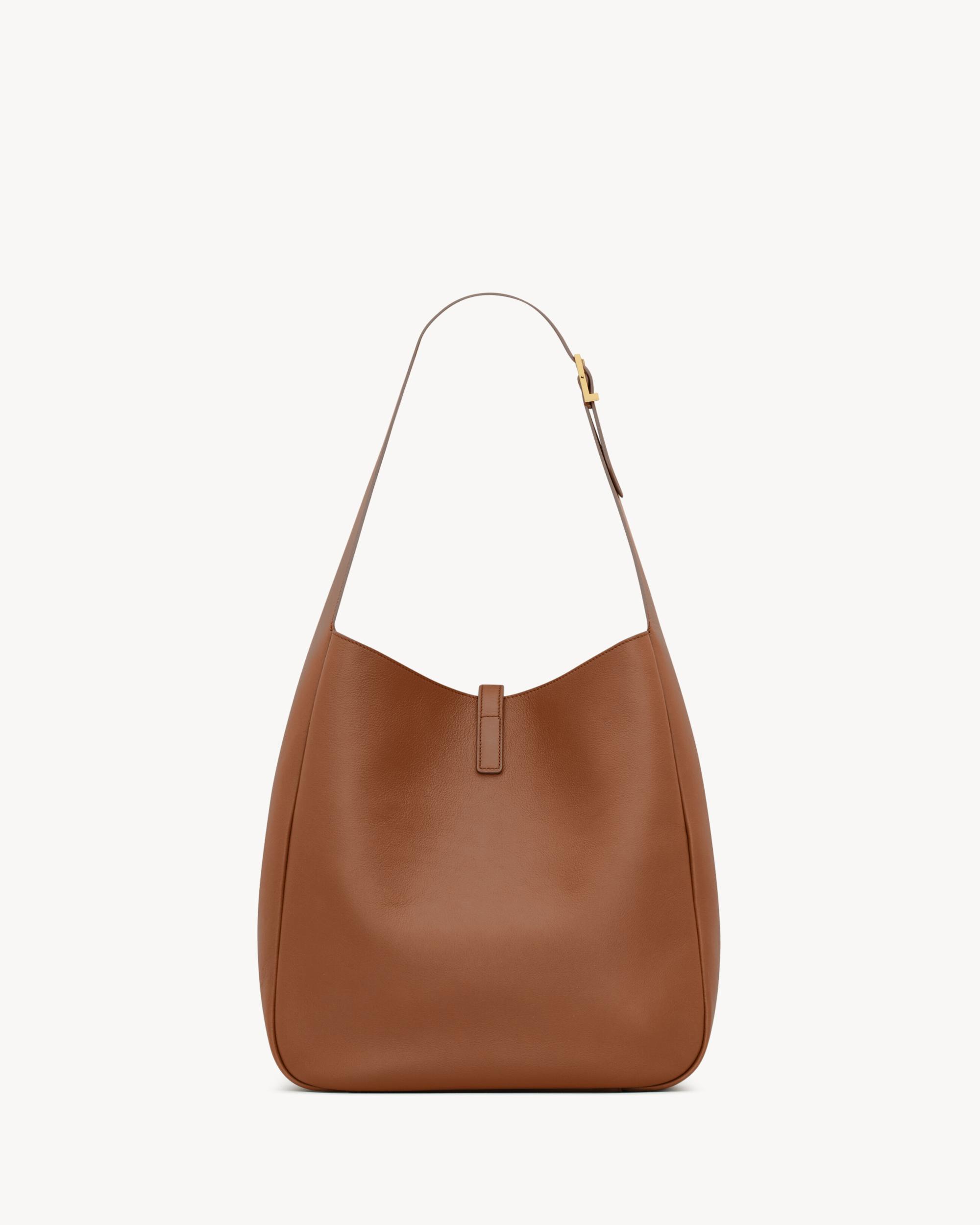 LE 5 À 7 supple LARGE in grained leather Product Image