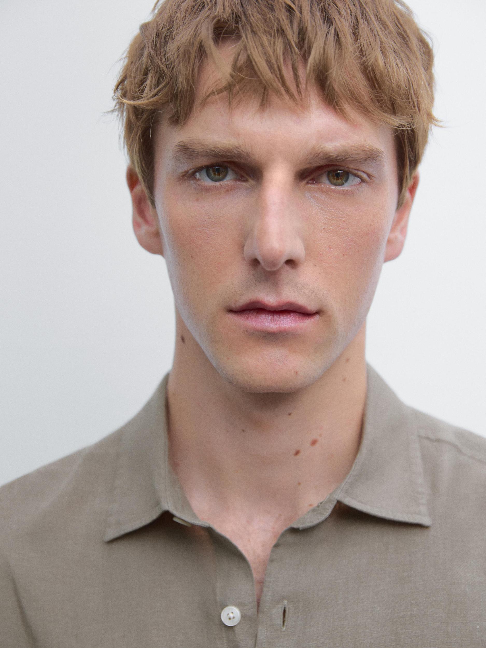 Regular fit shirt with pocket detail Product Image