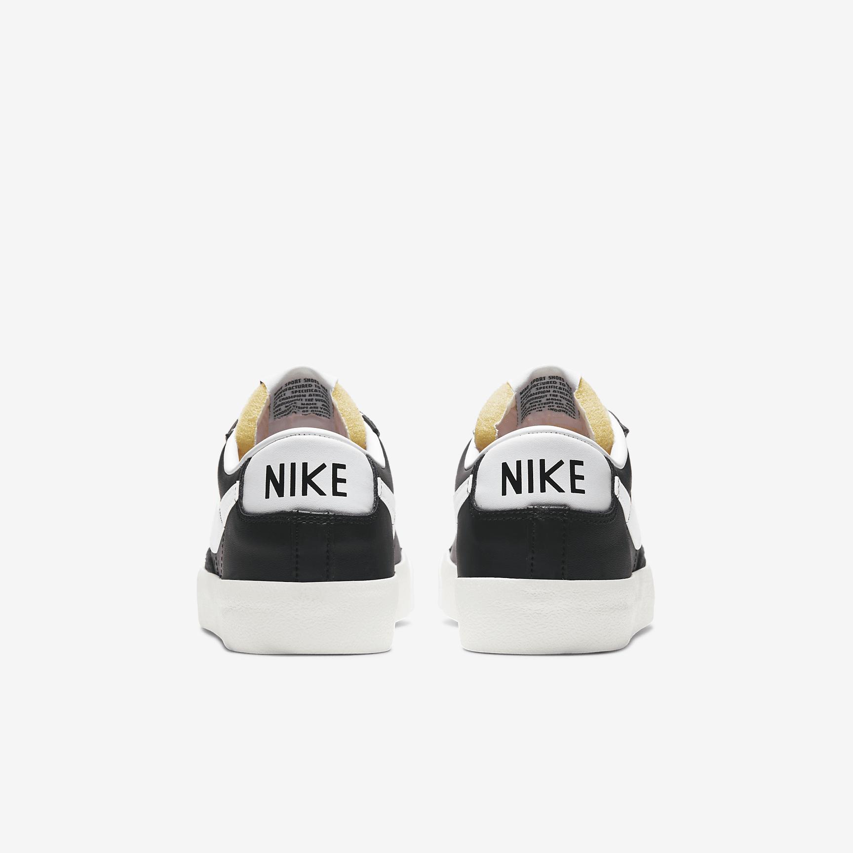 Nike Men's Blazer Low '77 Vintage Shoes Product Image