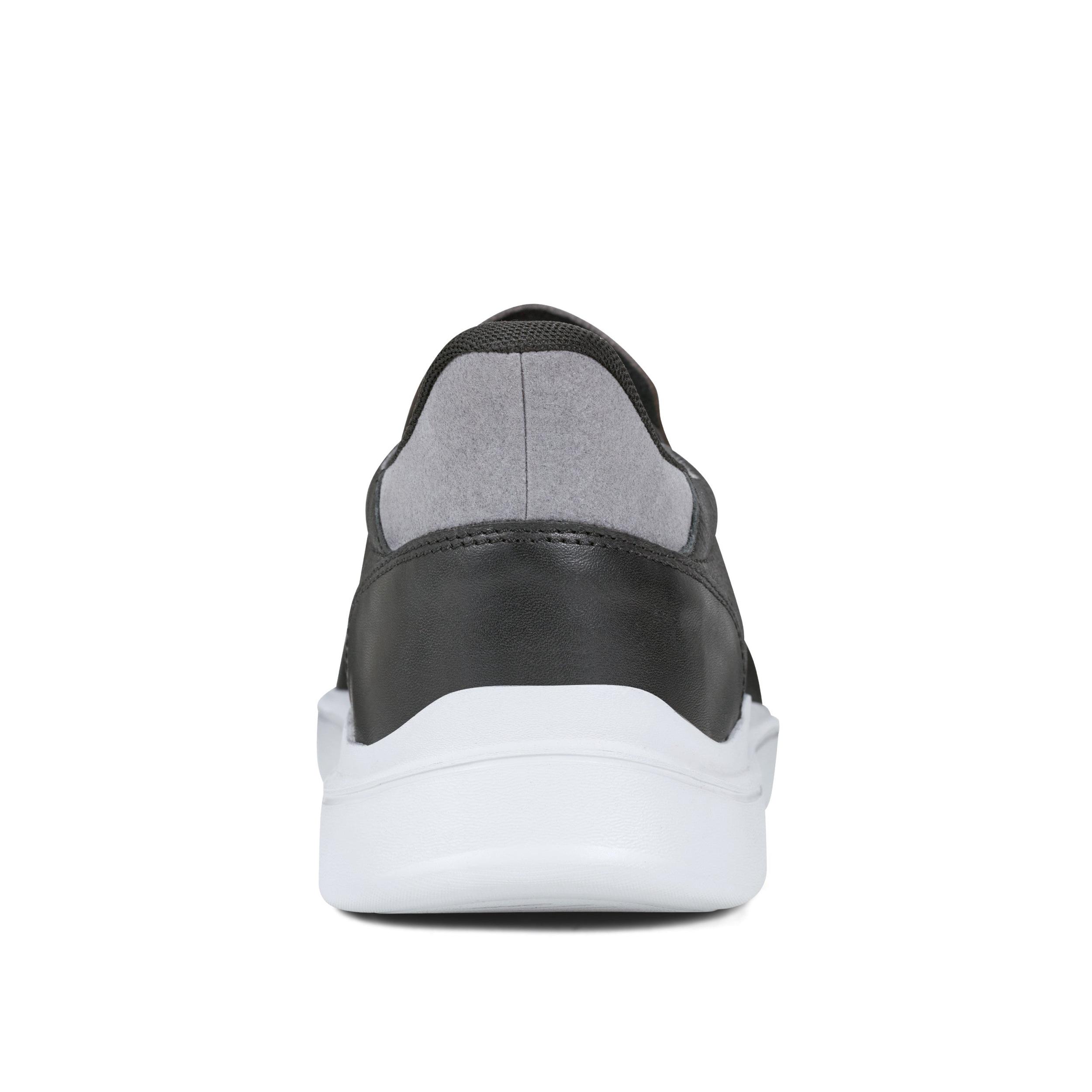 Men's Tristen Step Activated Slip On Product Image