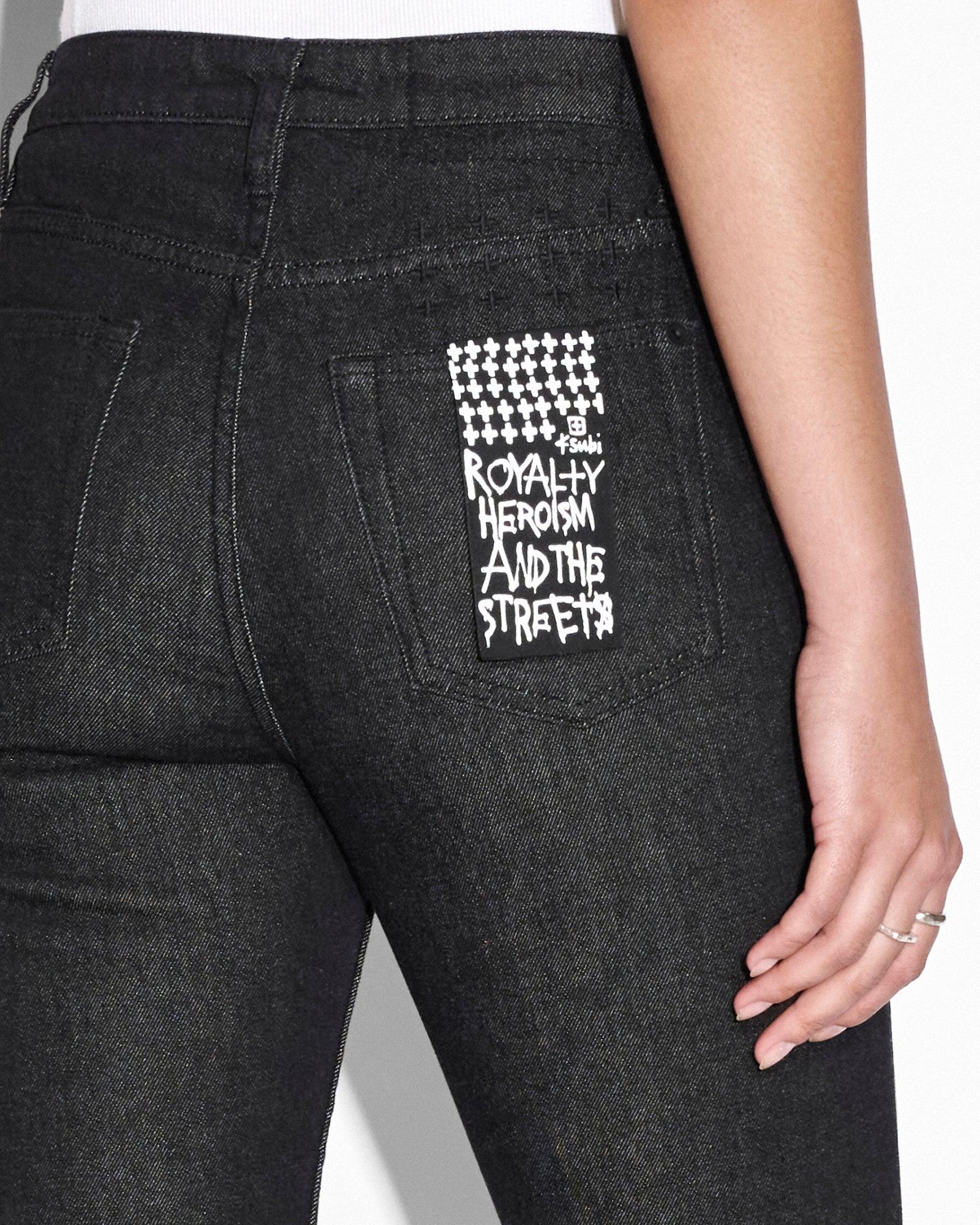 SOHO EBONY LACED Female Product Image