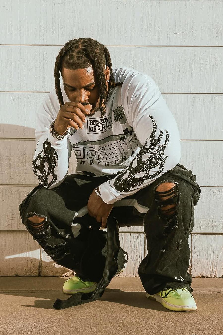 Amos White/Black Long Sleeve Graphic T-Shirt Male Product Image