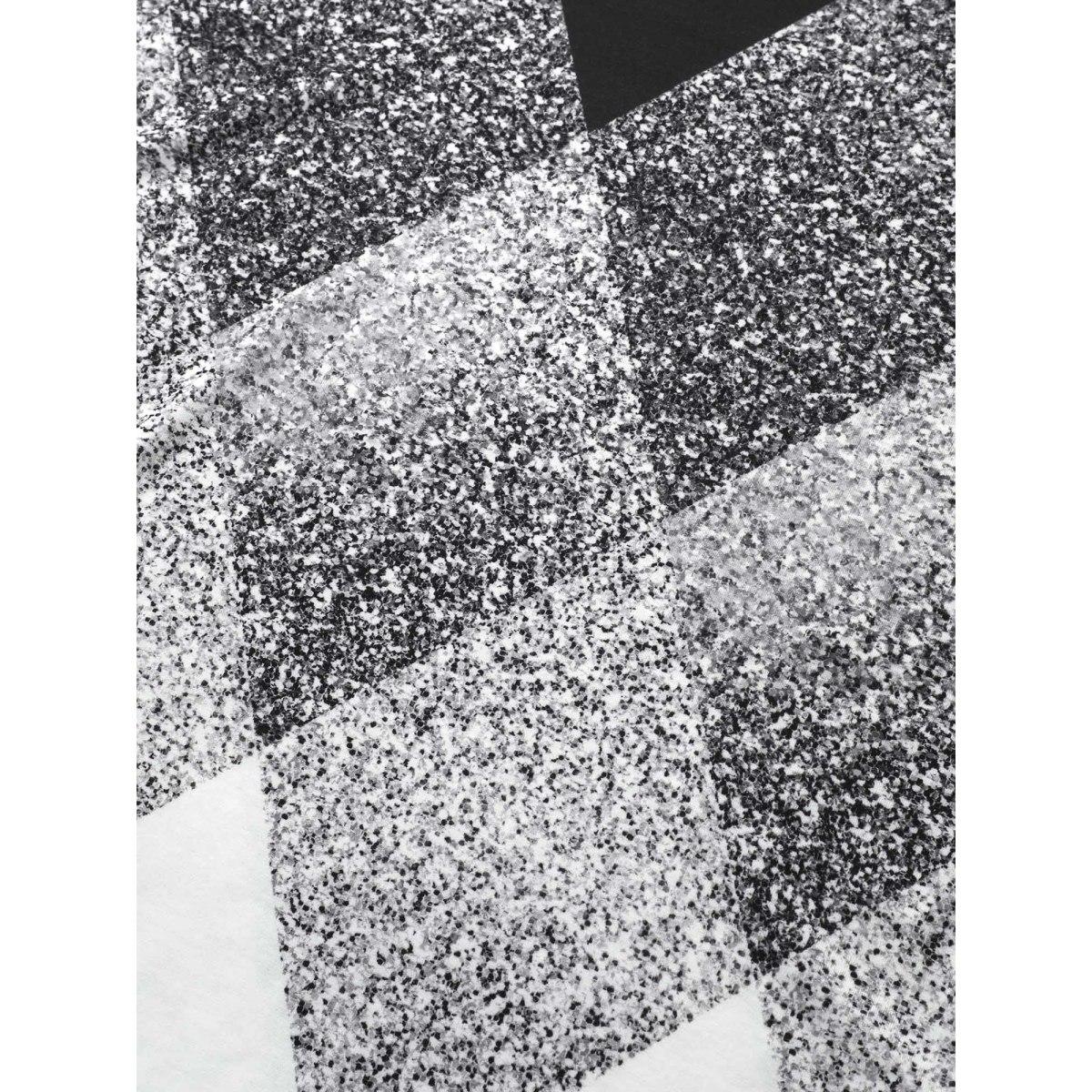 Plus Size Geometric Ombre Contrast Round Neck T-shirt Black Women Casual Non Ombre Round Neck Everyday T-shirts BloomChic 26/4X Product Image