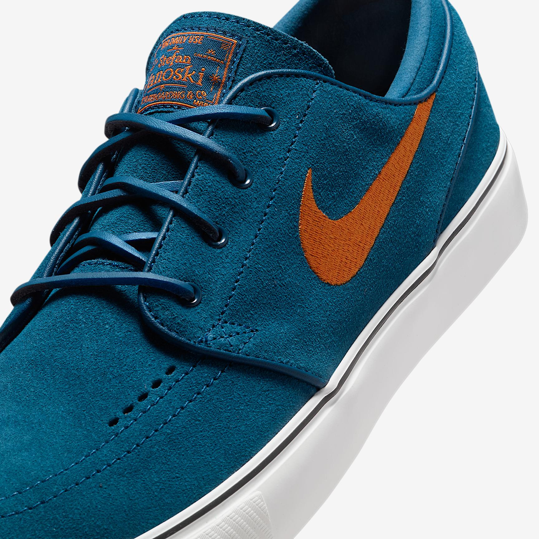 Mens Nike SB Zoom Janoski OG+ Skate Shoes | FD6757-401 Product Image
