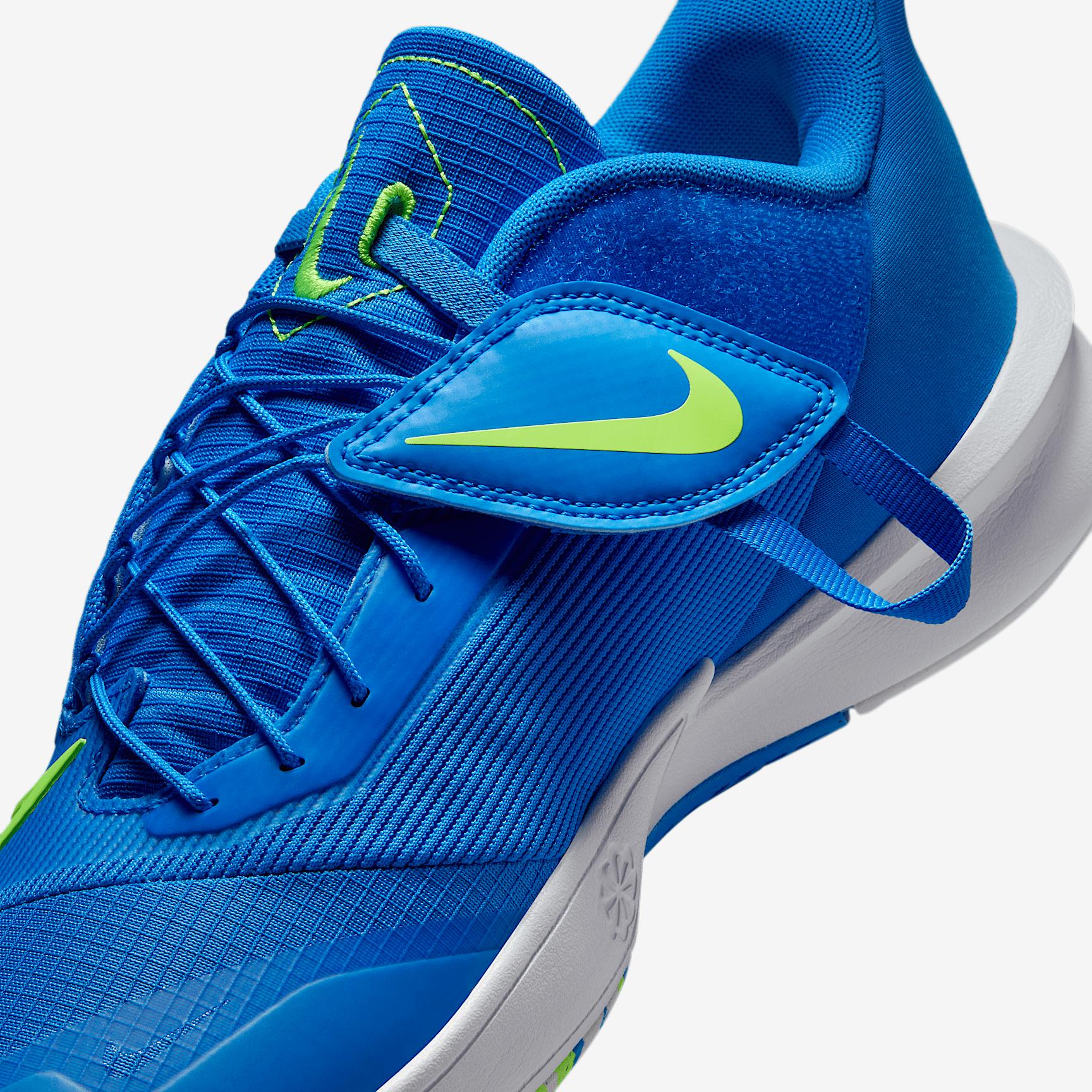 Nike Precision 7 EasyOn Men's Basketball Shoes Product Image