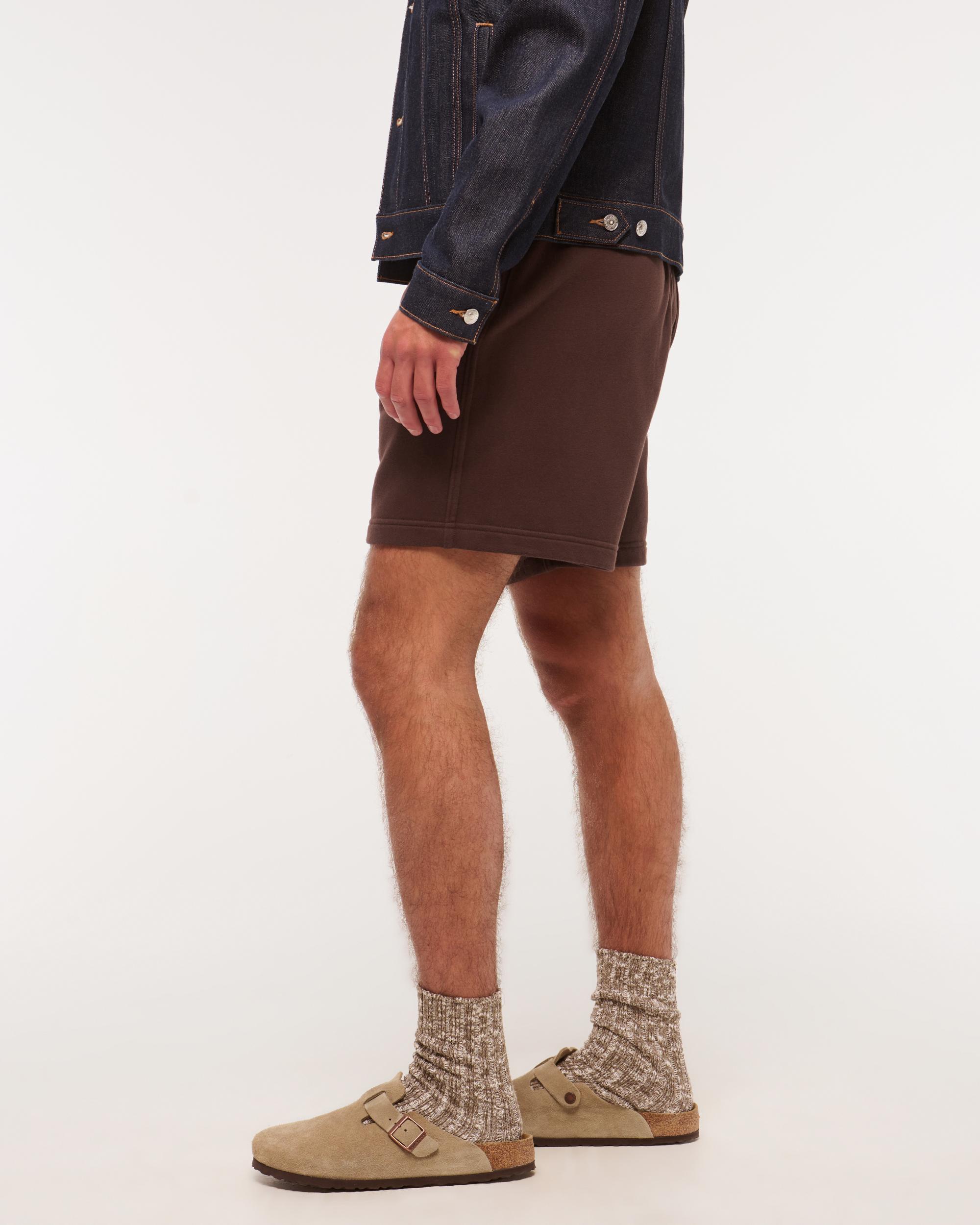 Essential Short Product Image