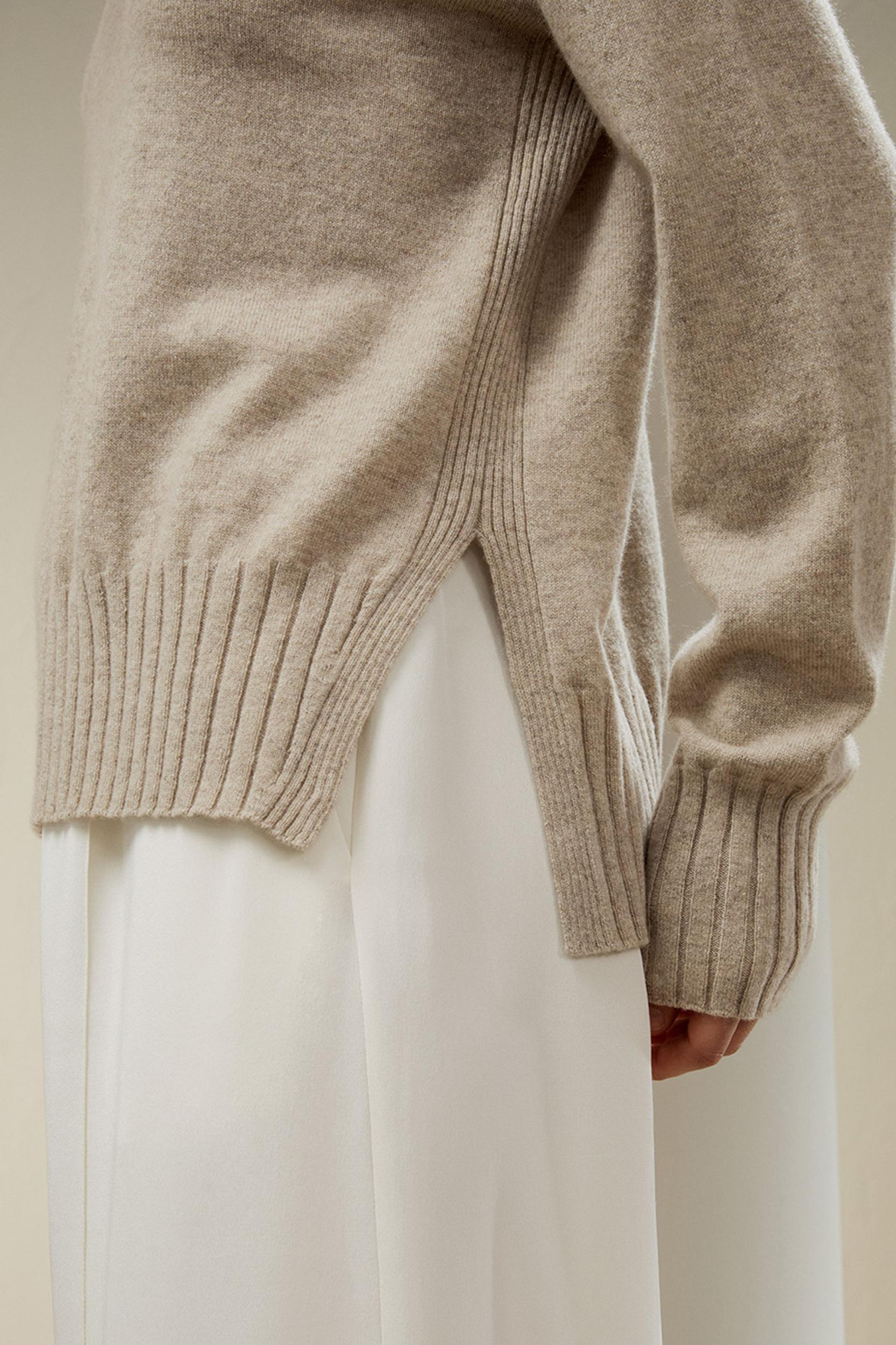 Crew Neck Cashmere Sweater Product Image