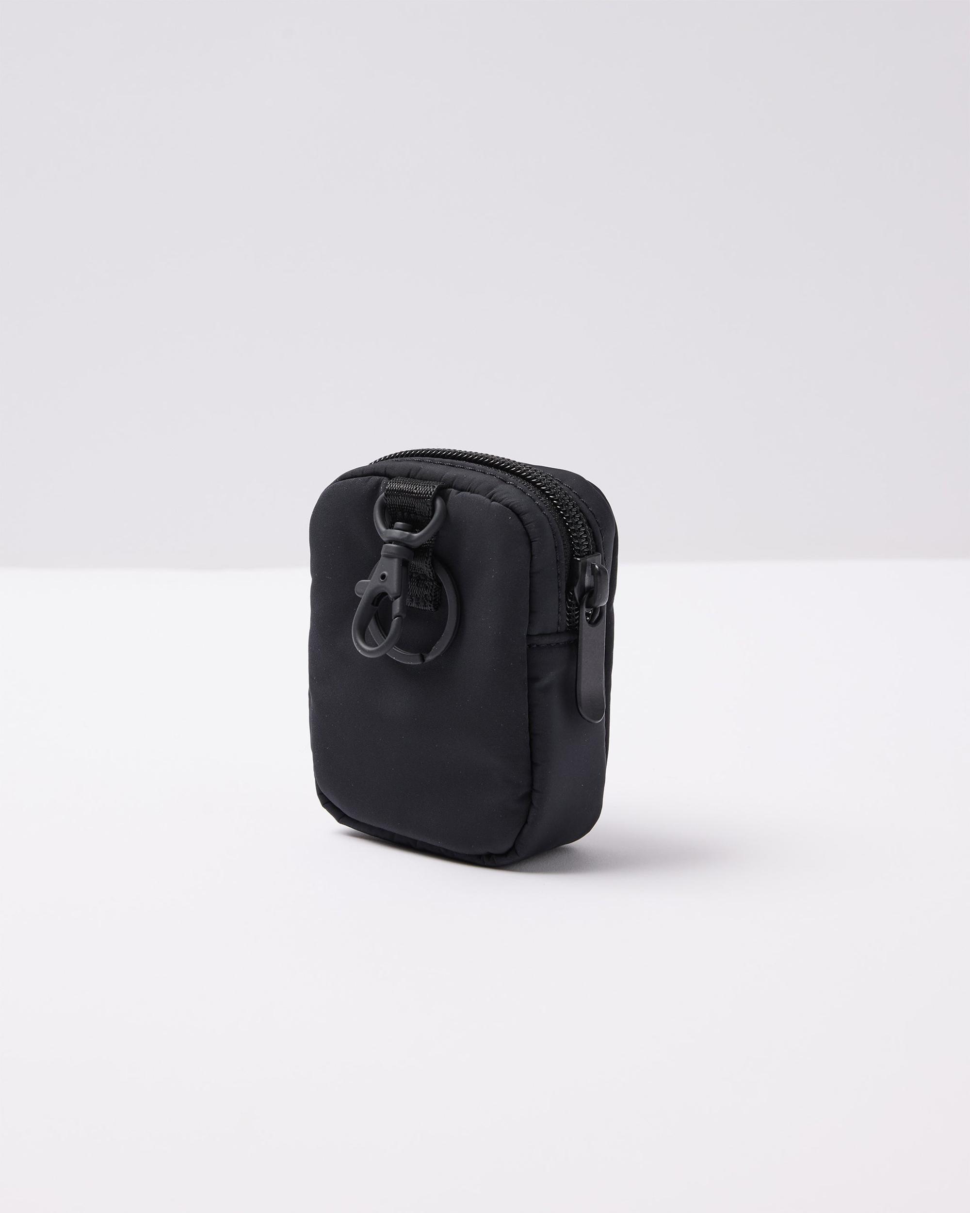 Pursuits Pouch Product Image