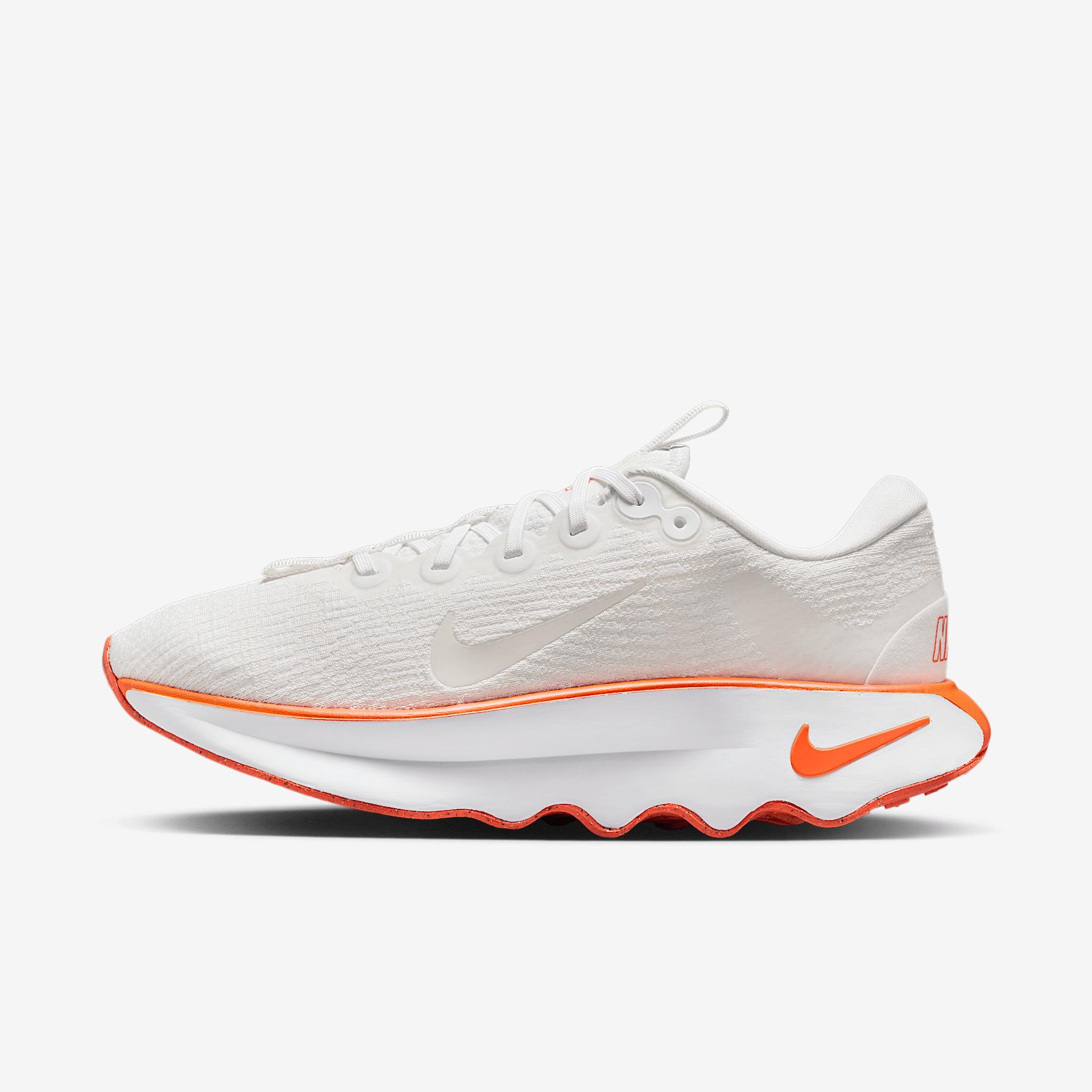 Nike Women's Motiva Walking Shoes Product Image