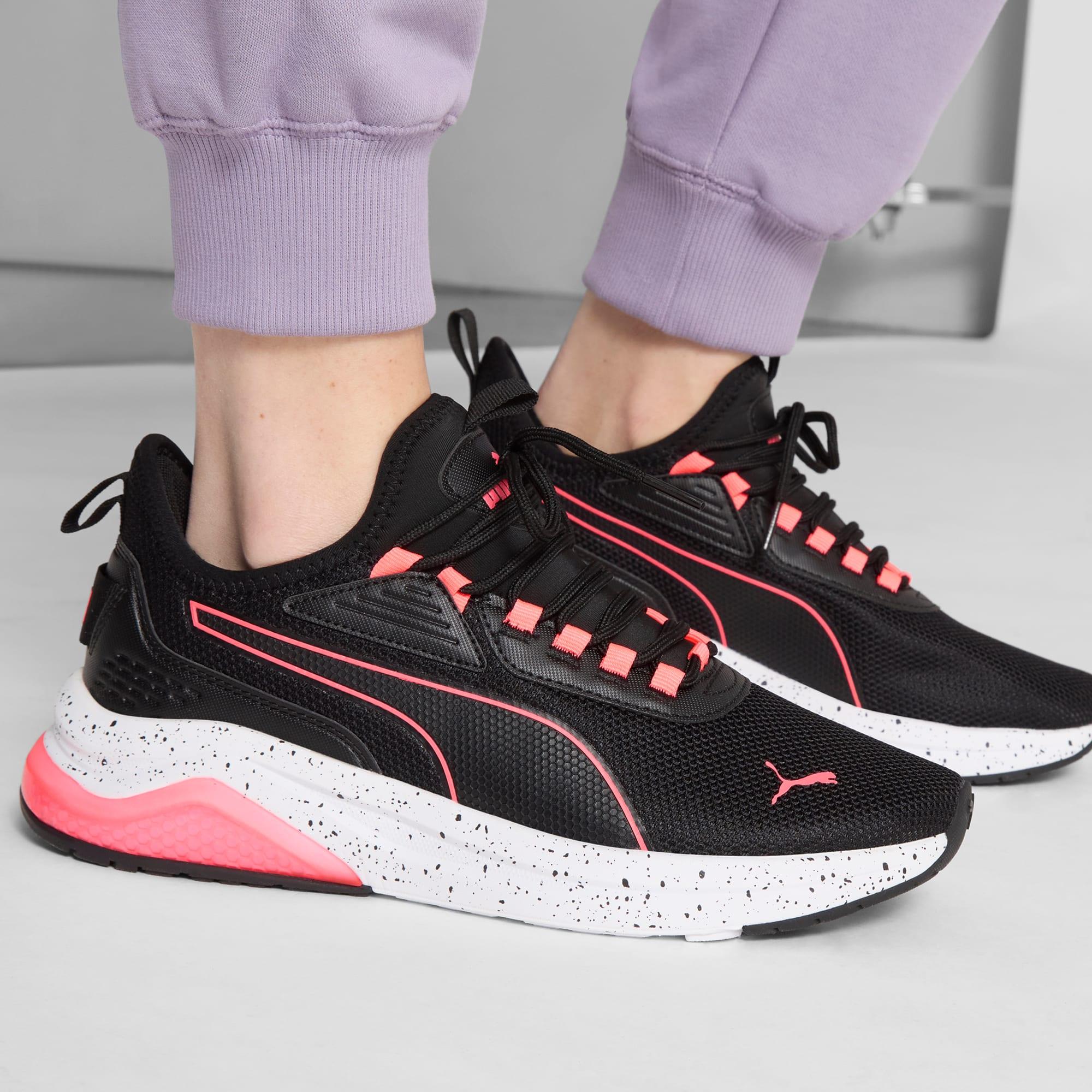 Amplifier Speckle Women's Sneakers Product Image