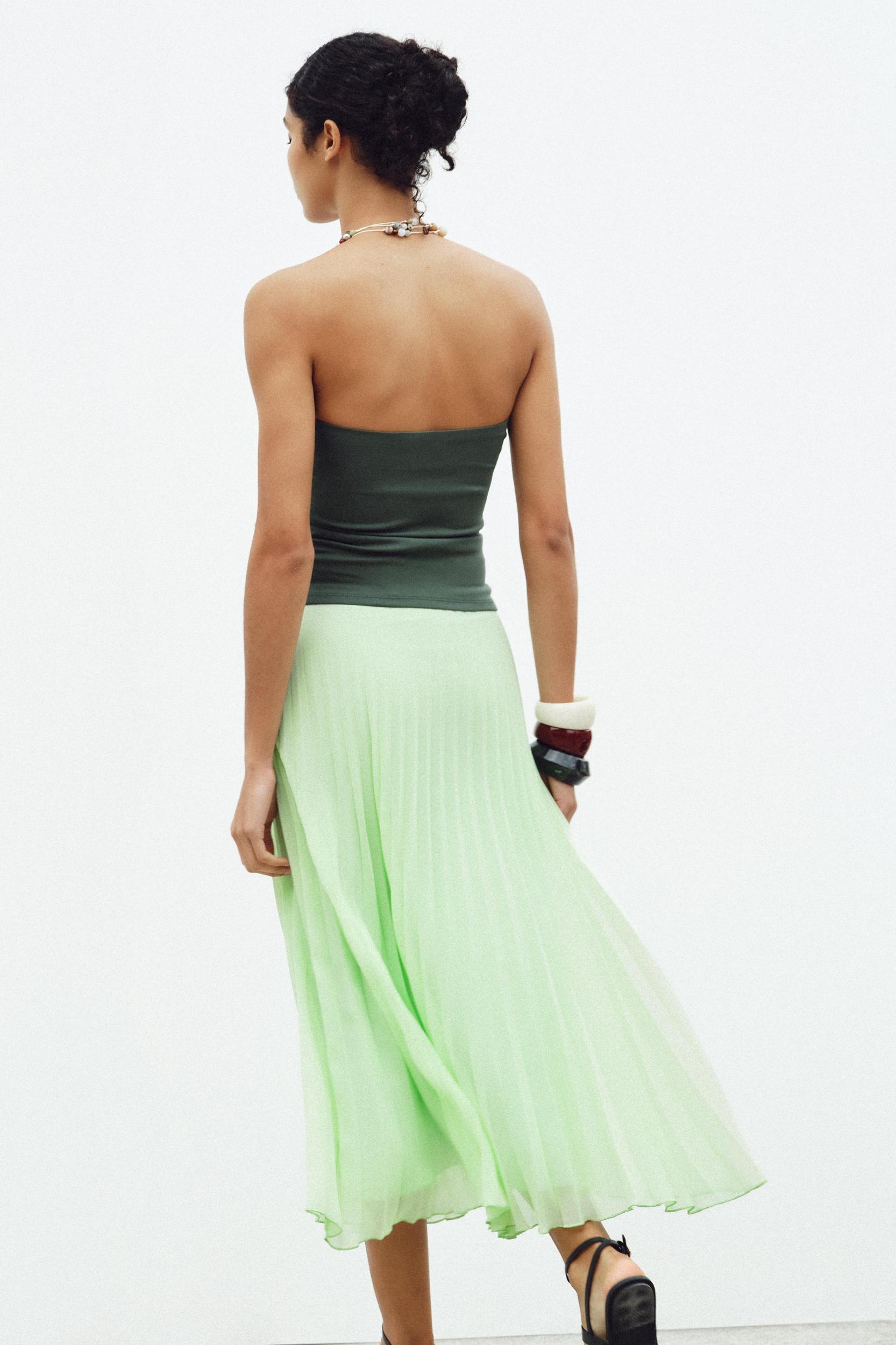 PLEATED MIDI SKIRT Product Image